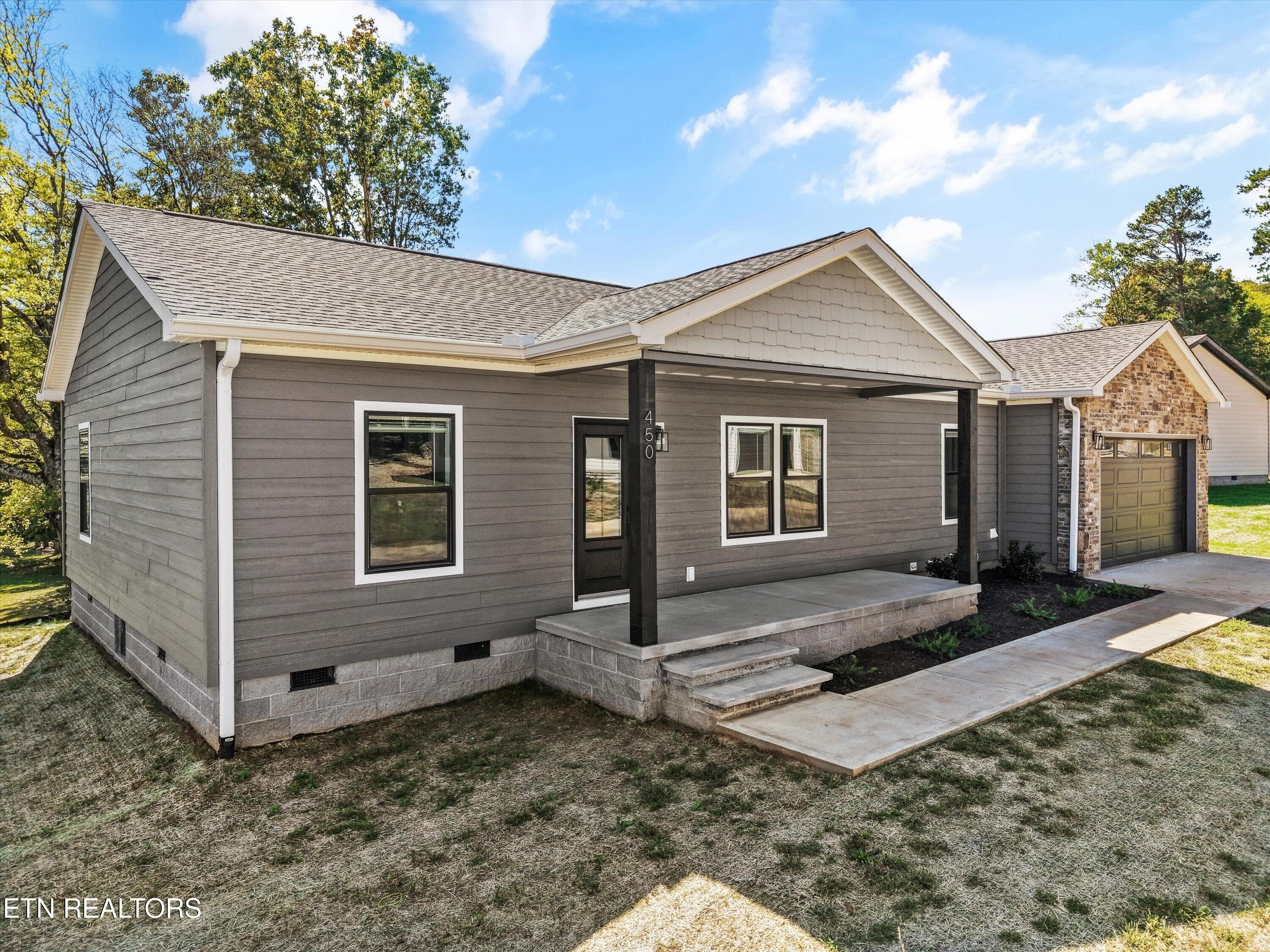 Front - 450 Federal Ferry Circle, Vonore, TN 37885