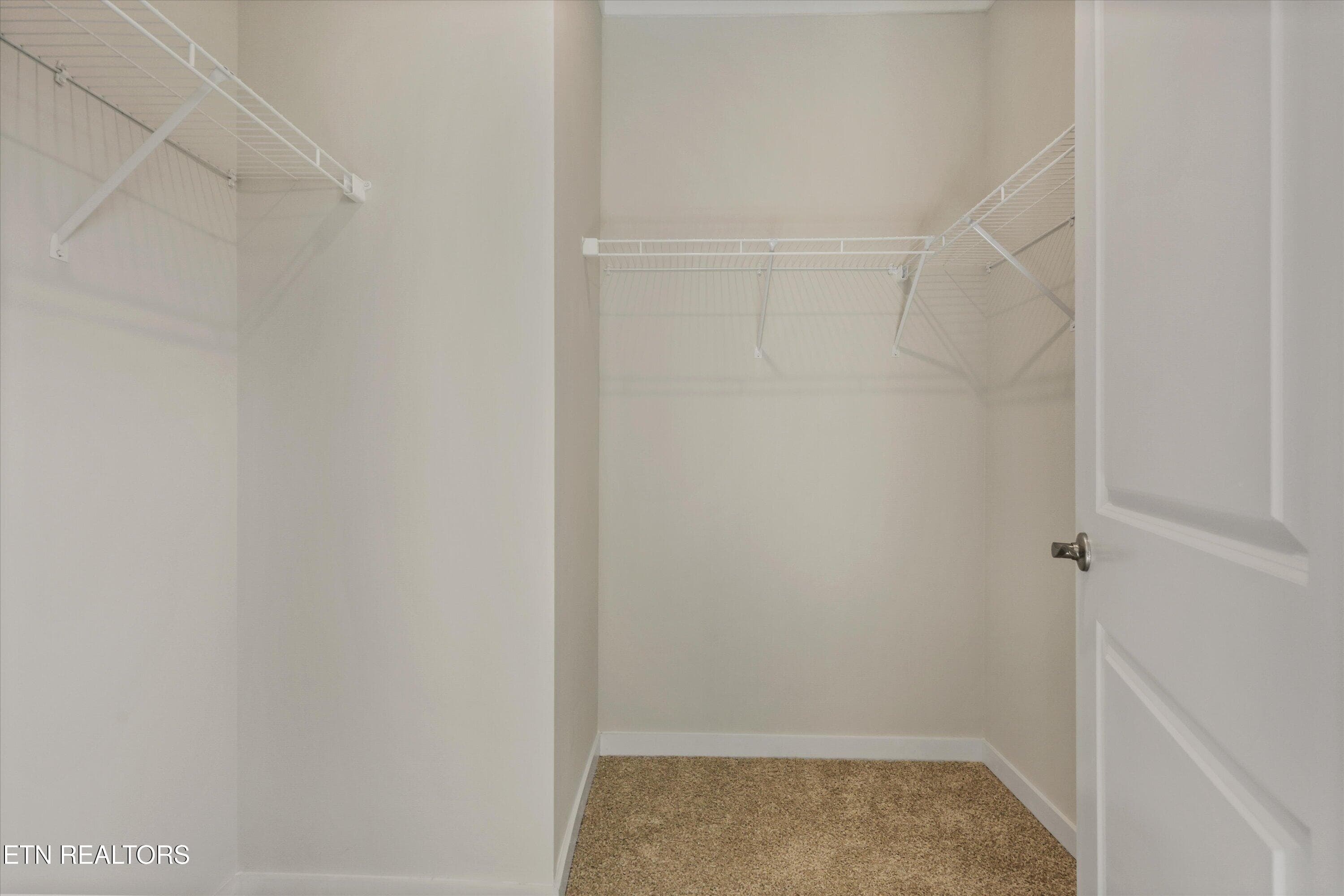 Primary Closet - 450 Federal Ferry Circle, Vonore, TN 37885