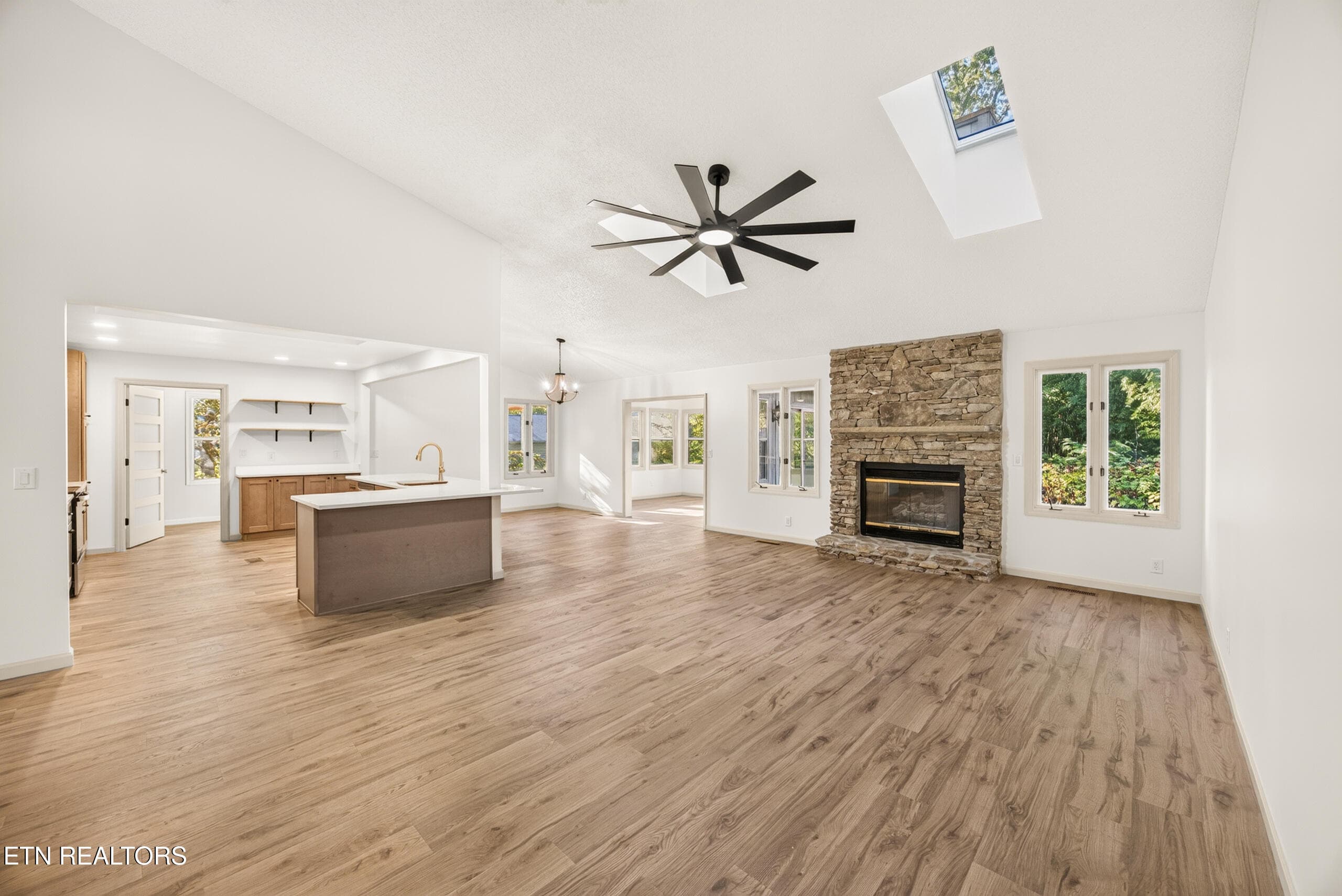 020_8N5A9832 - 40 Kingsboro Lane, Crossville, TN 38558, Crossville