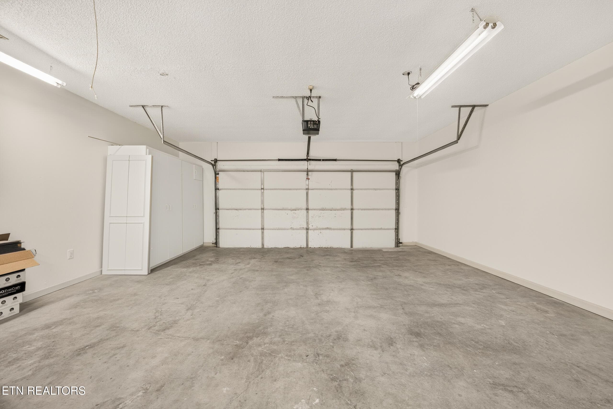 049_8N5A0006 - 40 Kingsboro Lane, Crossville, TN 38558, Crossville