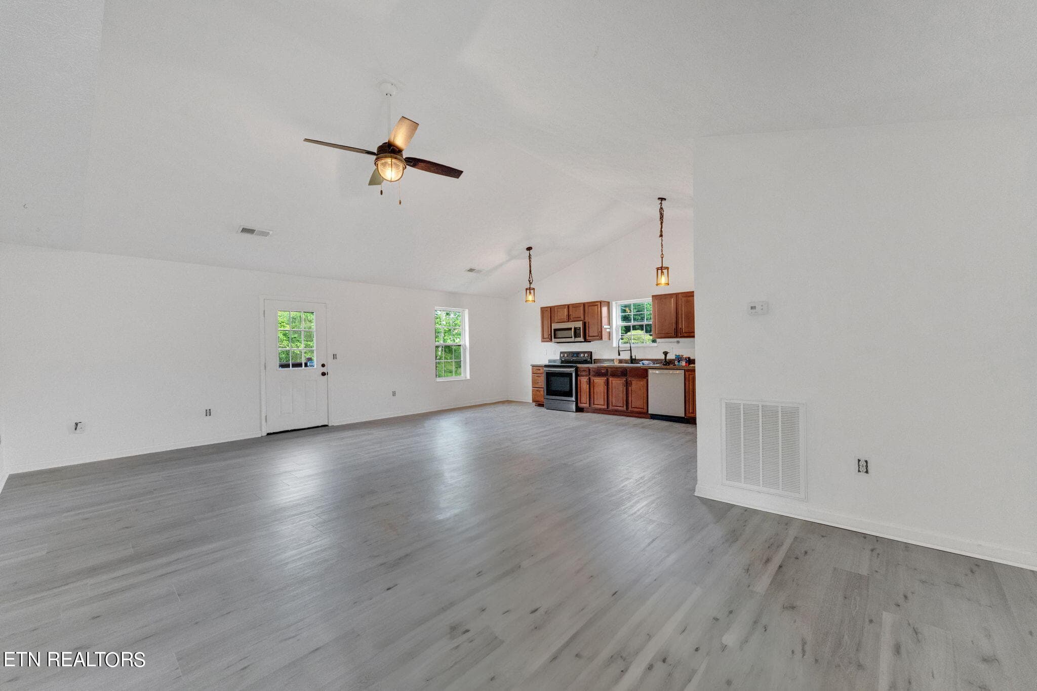 9-web-or-mls-DSC05971 - 334 Joshua Landing Court, Seymour, TN 37865, Seymour