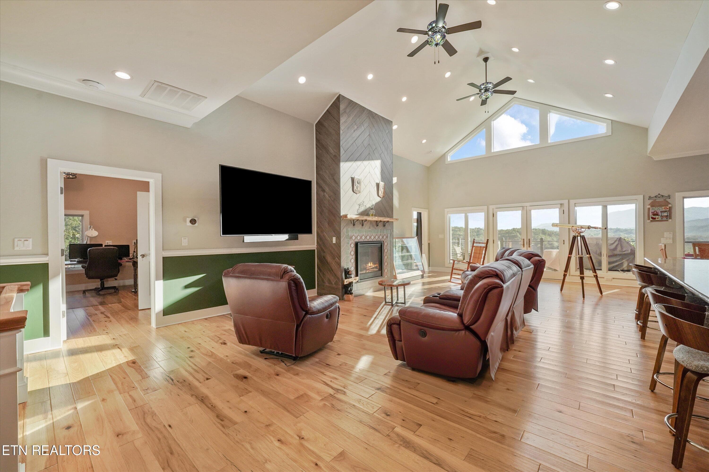 009-706 Nocks Dr 02 - 706 Nocks Drive, Gatlinburg, TN 37738, Gatlinburg
