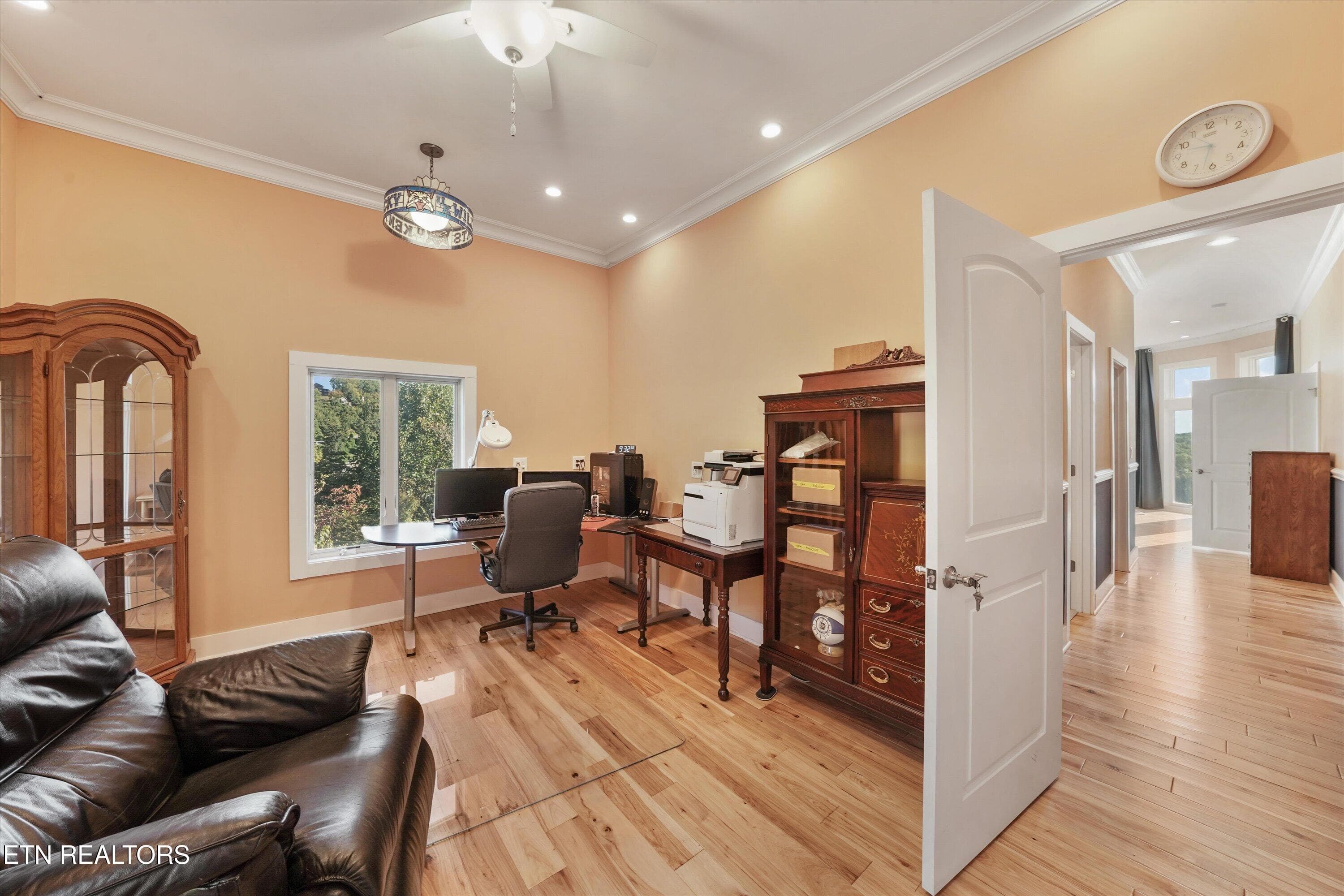 Main Level Office/Bonus/Flex Room - 706 Nocks Drive, Gatlinburg, TN 37738, Gatlinburg