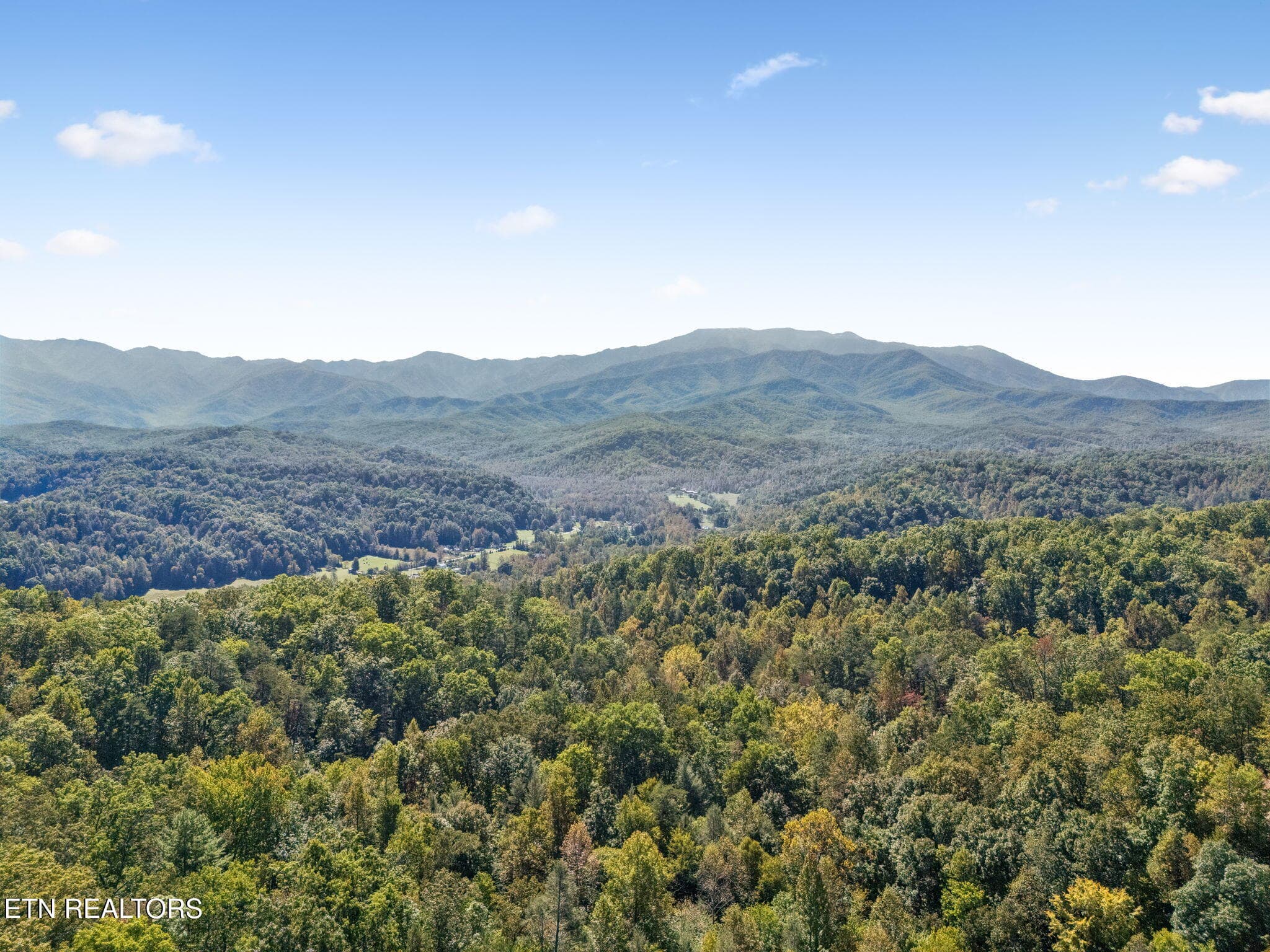 52-2760 Hawks View Trail - (3) (2) - 2760 Hawks View Tr, Pigeon Forge, TN 37876, Pigeon Forge