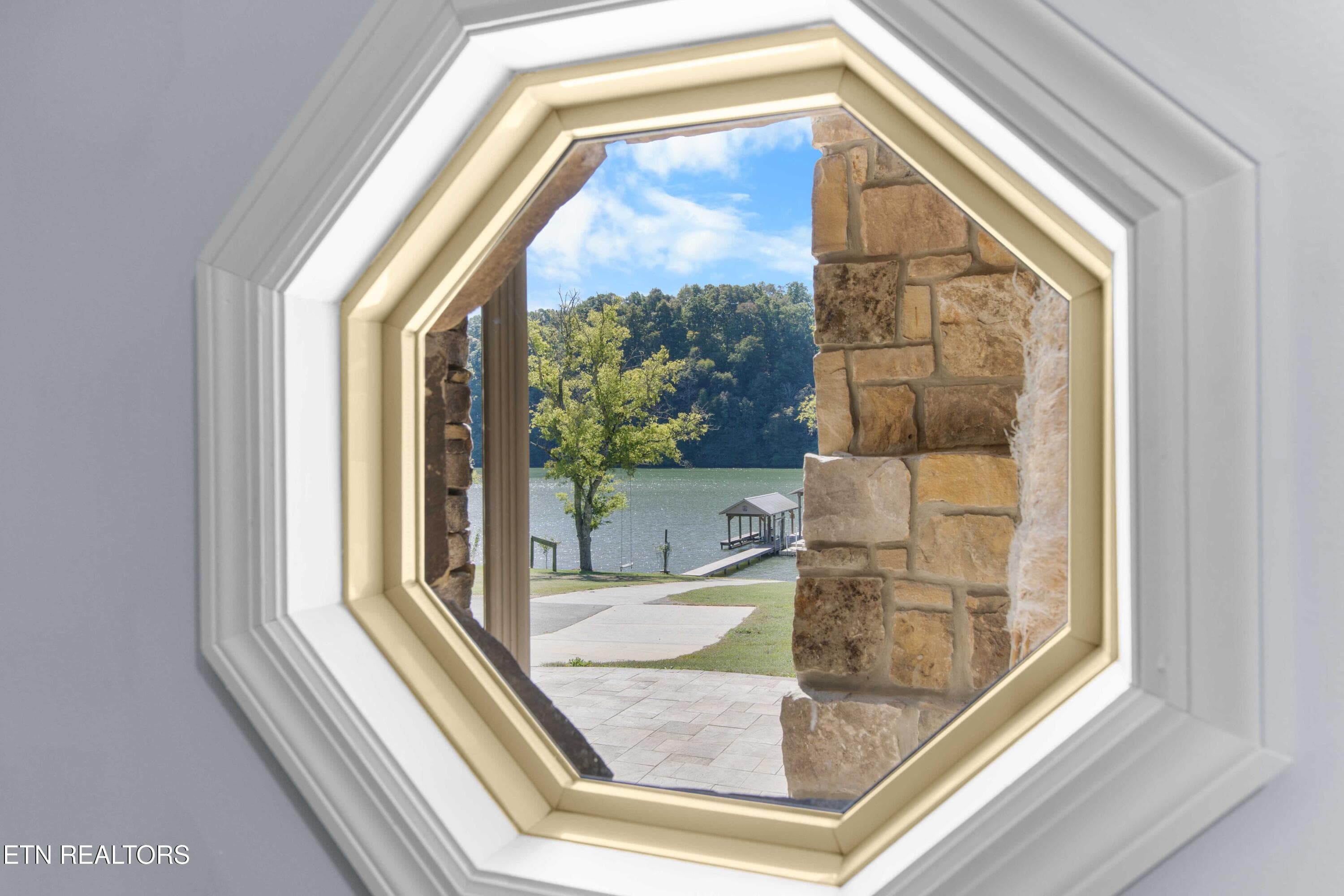 030A6162 - 274 Lakecrest Drive, Harriman, TN 37748, Harriman