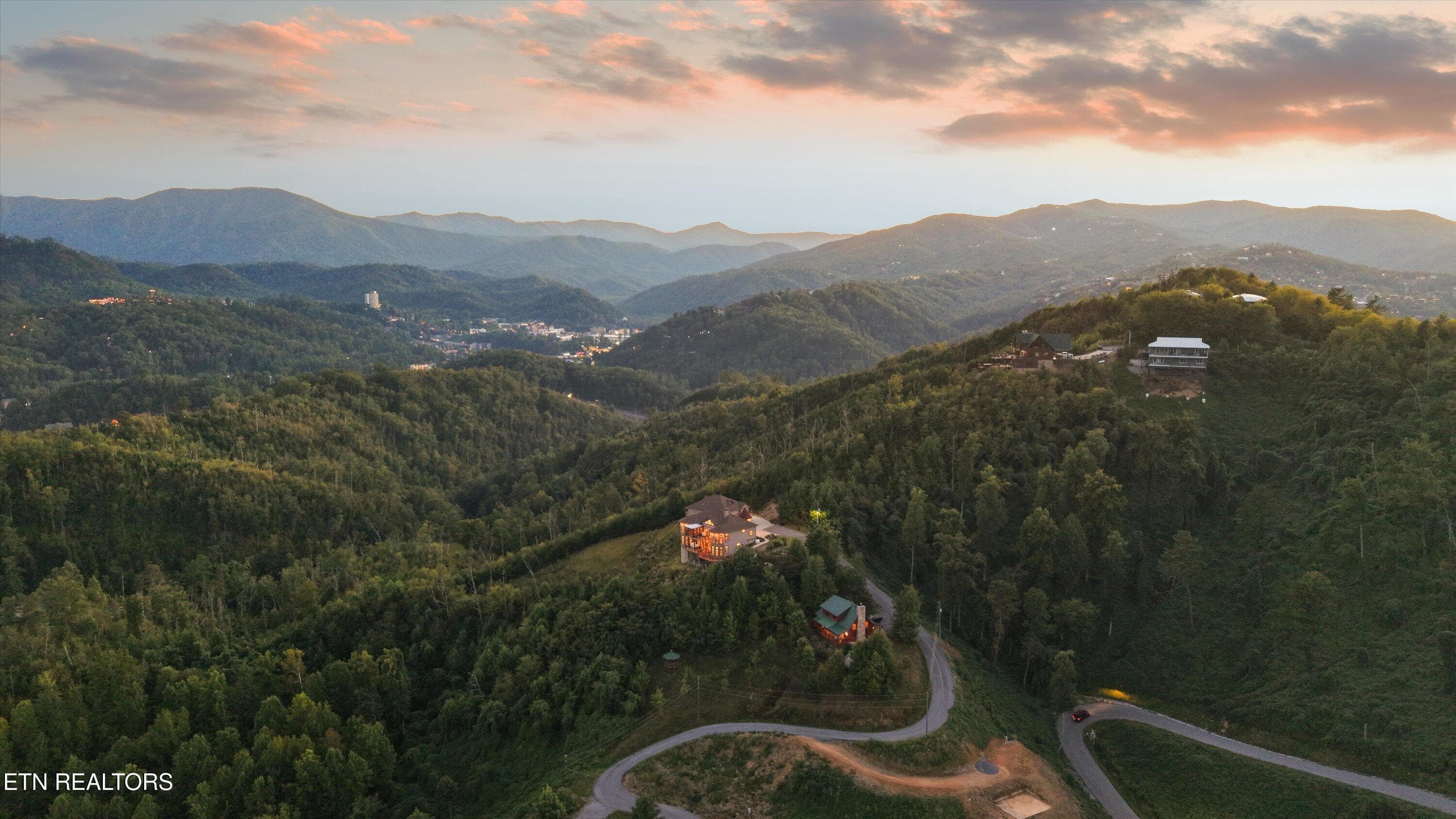 132-706 Nocks Dr43 - 706 Nocks Drive, Gatlinburg, TN 37738, Gatlinburg
