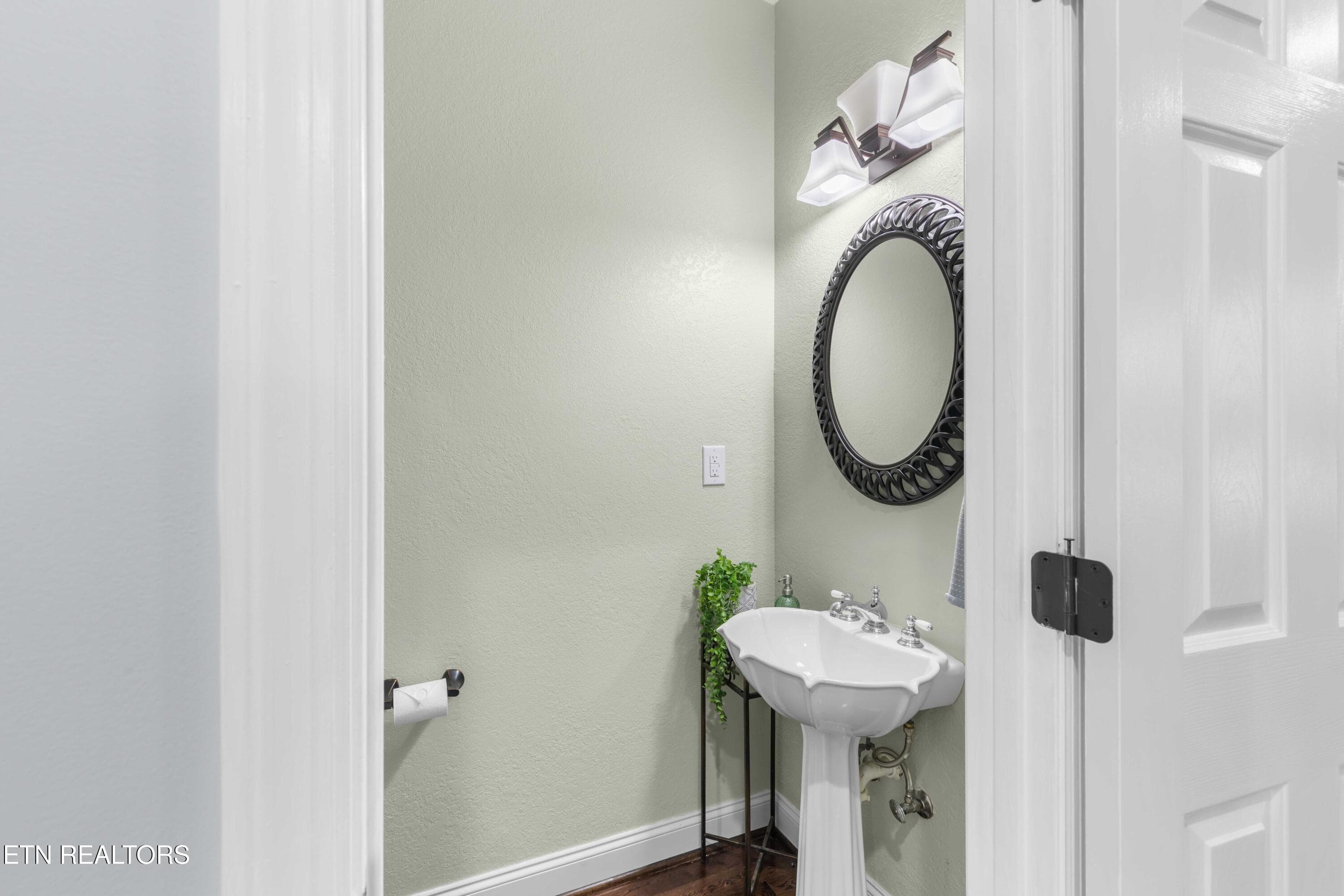 030A6137 - 274 Lakecrest Drive, Harriman, TN 37748, Harriman