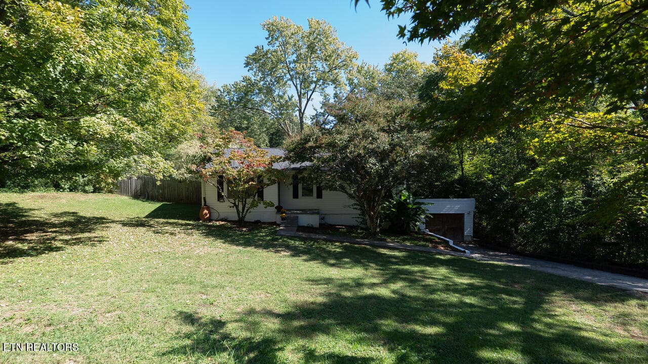 TS26001 2320 Ault Rd._0031_32 - 2320 Ault Rd, Knoxville, TN 37914, Knoxville