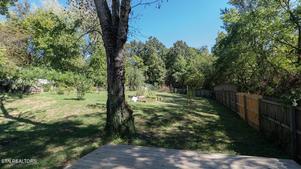 TS26001 2320 Ault Rd._0038_39 - 2320 Ault Rd, Knoxville, TN 37914, Knoxville