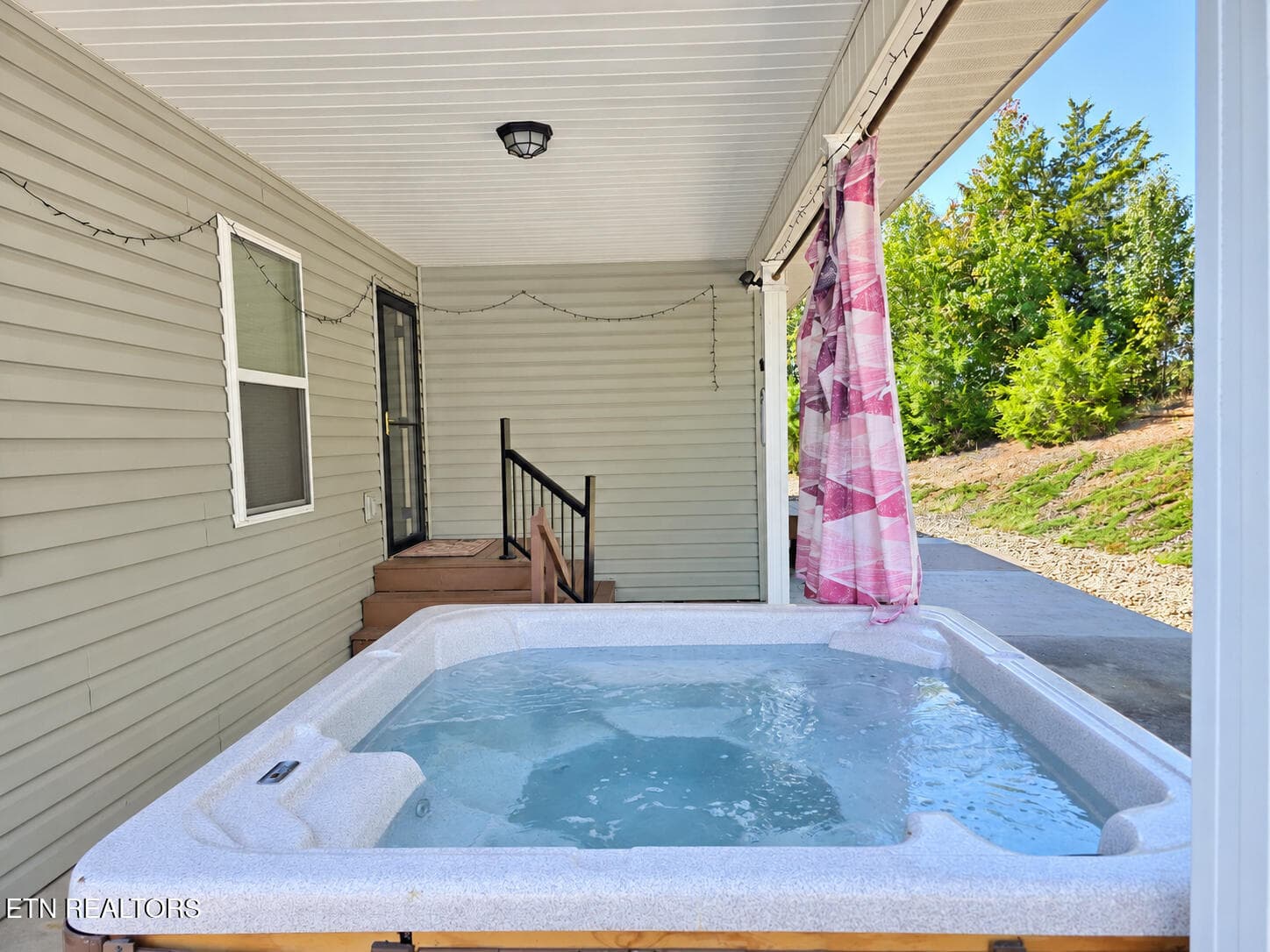 Hot_Tub_Brightened - 2075 Watkins Rd, Loudon, TN 37774, Loudon
