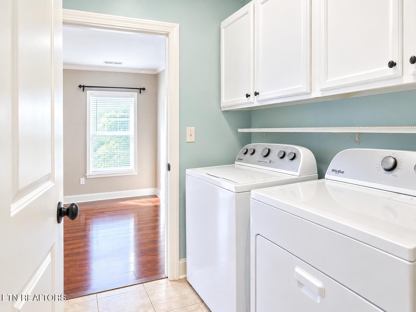 laundry room - 2075 Watkins Rd, Loudon, TN 37774, Loudon