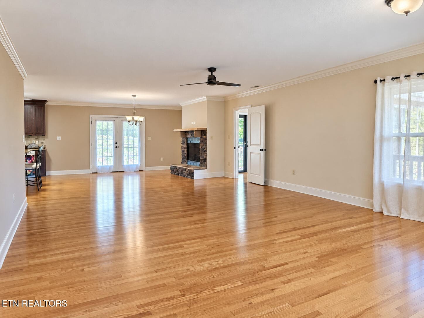 Living_Room_0226_Brightened - 2075 Watkins Rd, Loudon, TN 37774, Loudon