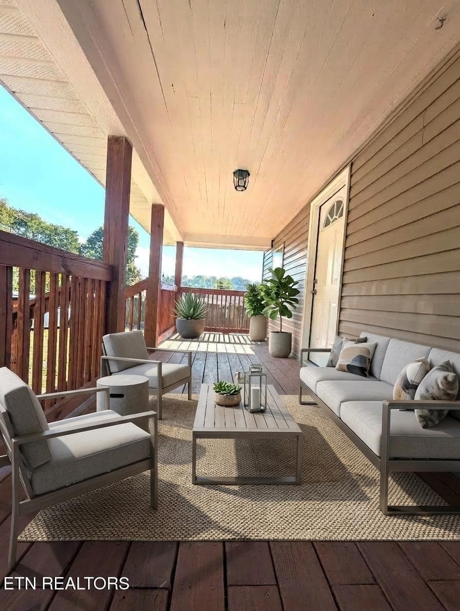 collov-ai_20261007225334_s3c0rj - 804 Virginia Ave, Harriman, TN 37748, Harriman
