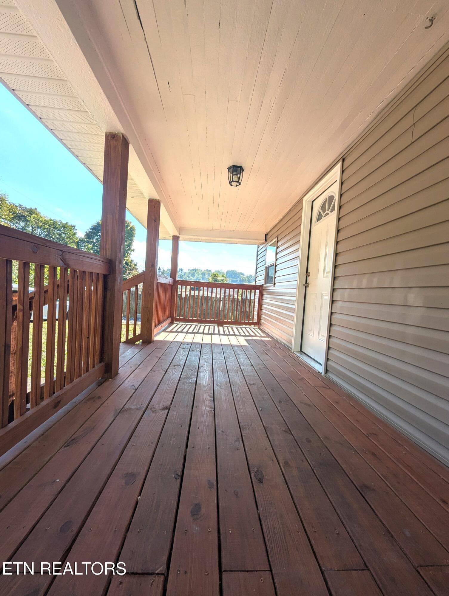 PXL_20261007_152234519 - 804 Virginia Ave, Harriman, TN 37748, Harriman