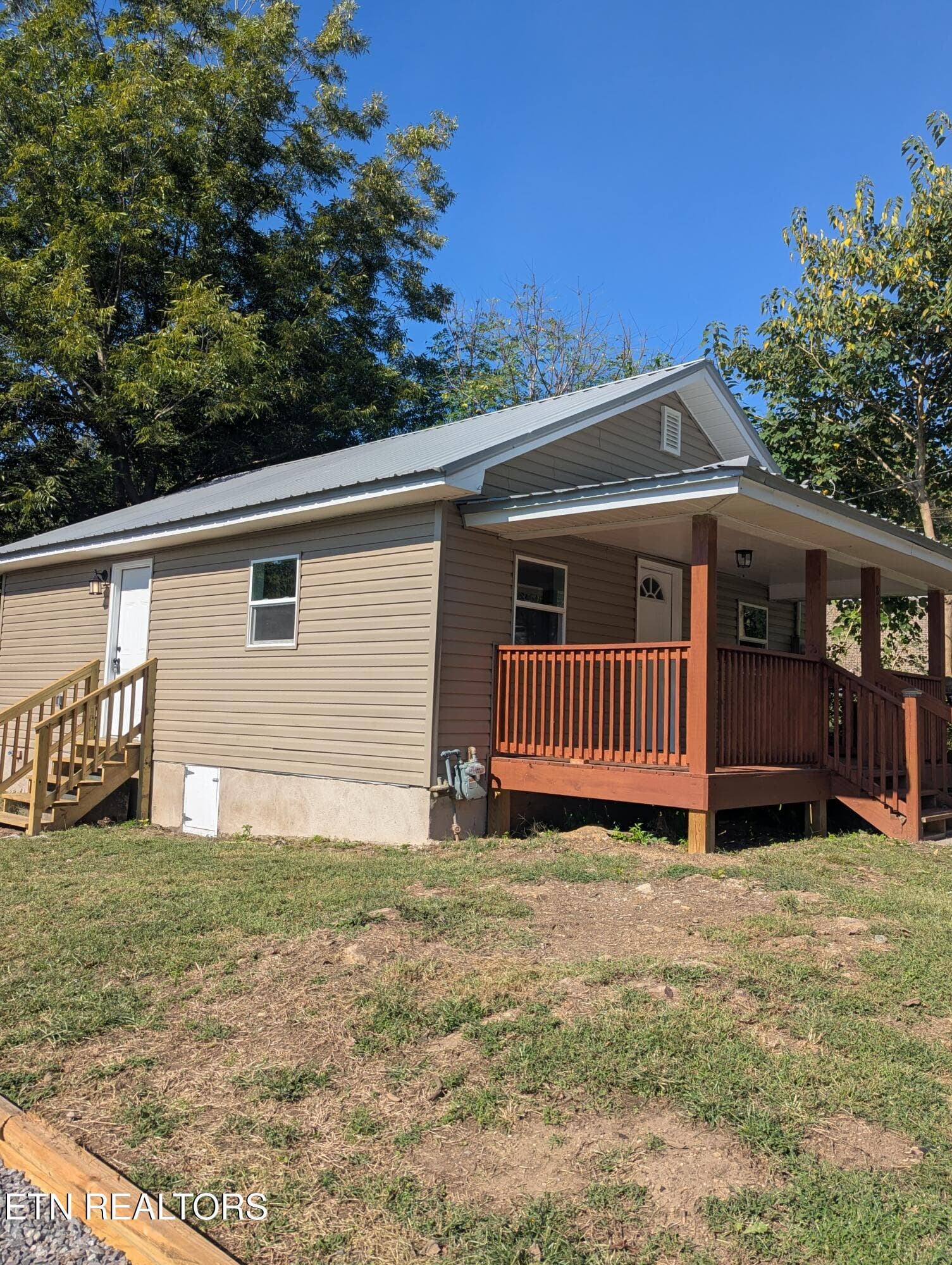 PXL_20261007_152430417 - 804 Virginia Ave, Harriman, TN 37748, Harriman