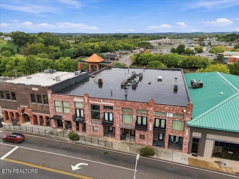 149 E Harper Ave 149, Maryville, TN 37804