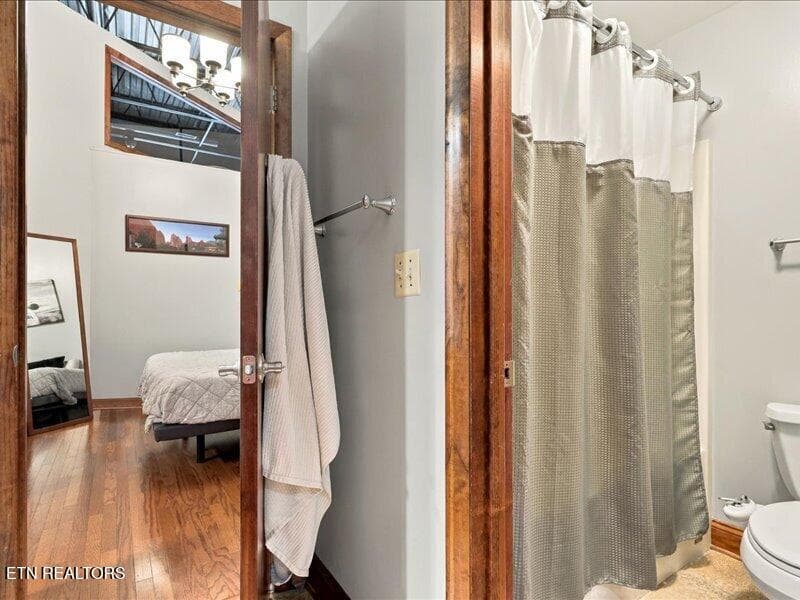 Bathroom - 149 E Harper Ave 149, Maryville, TN 37804, Maryville