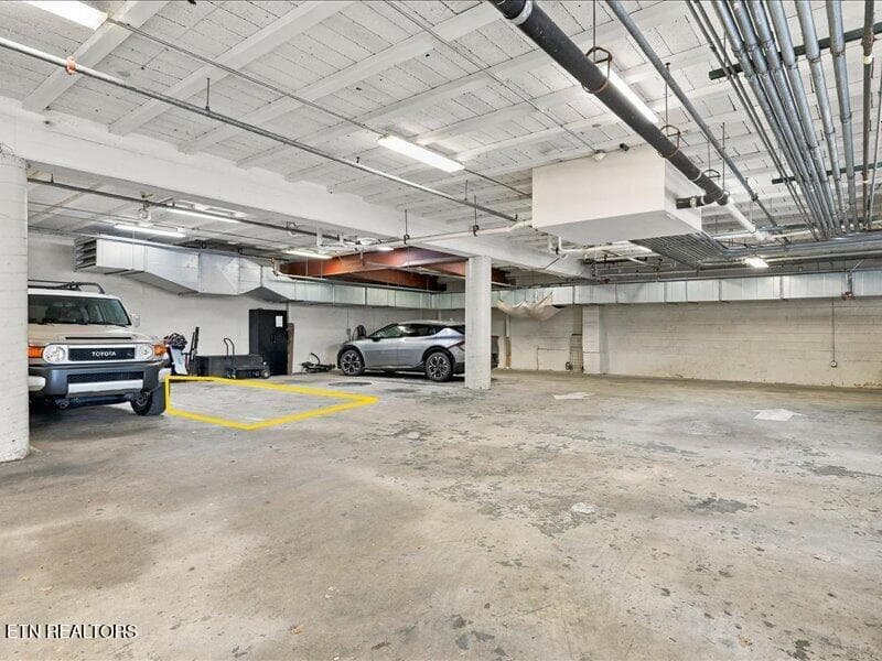 Parking Garage - 149 E Harper Ave 149, Maryville, TN 37804, Maryville