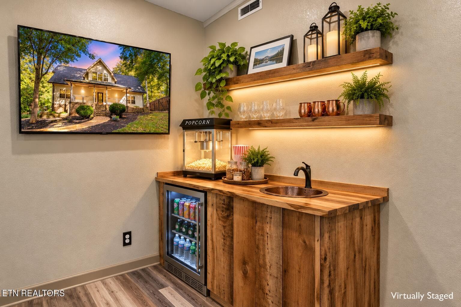 Cozy Rustic Home Bar Nook - 4323 Deer Run Drive, Louisville, TN 37777, Louisville