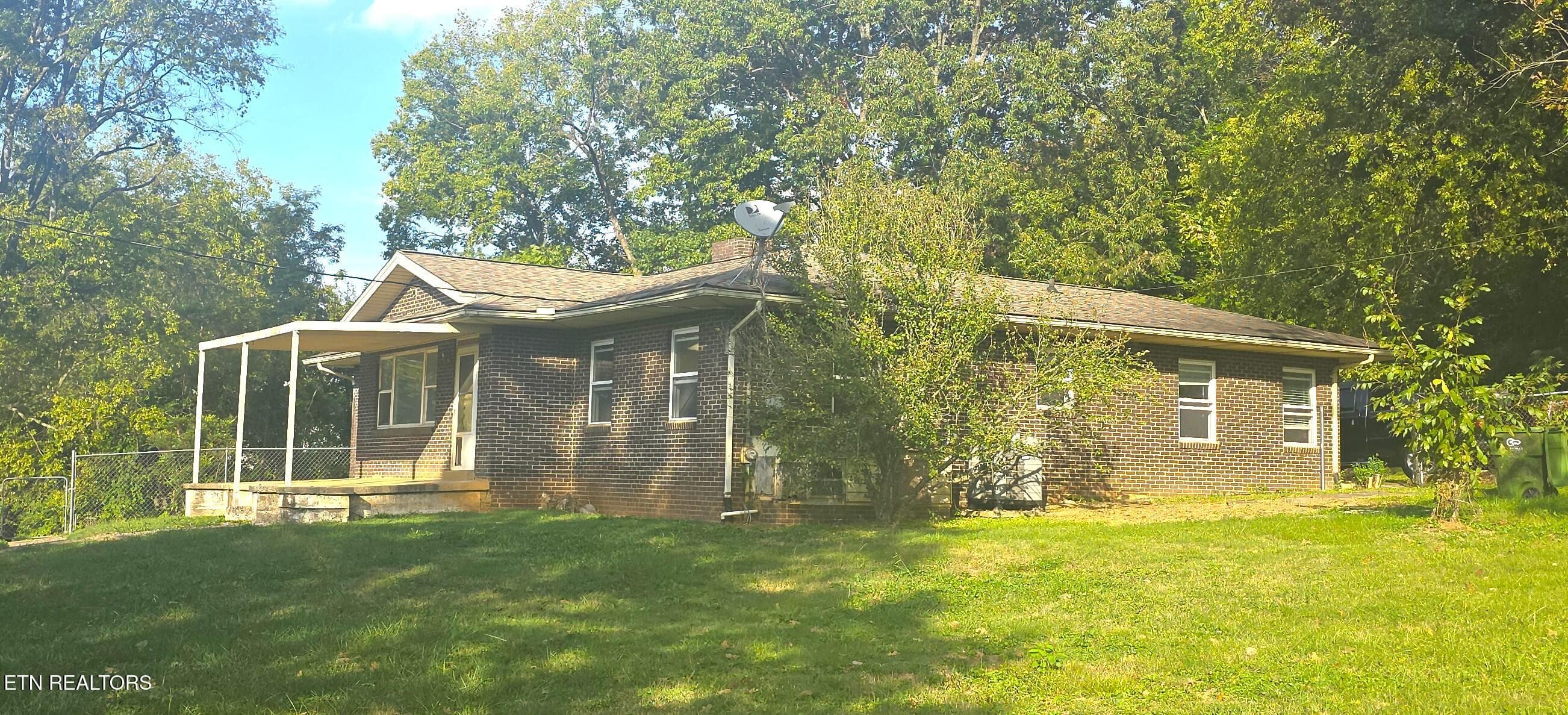 204 McCall Rd, Maryville, TN 37804