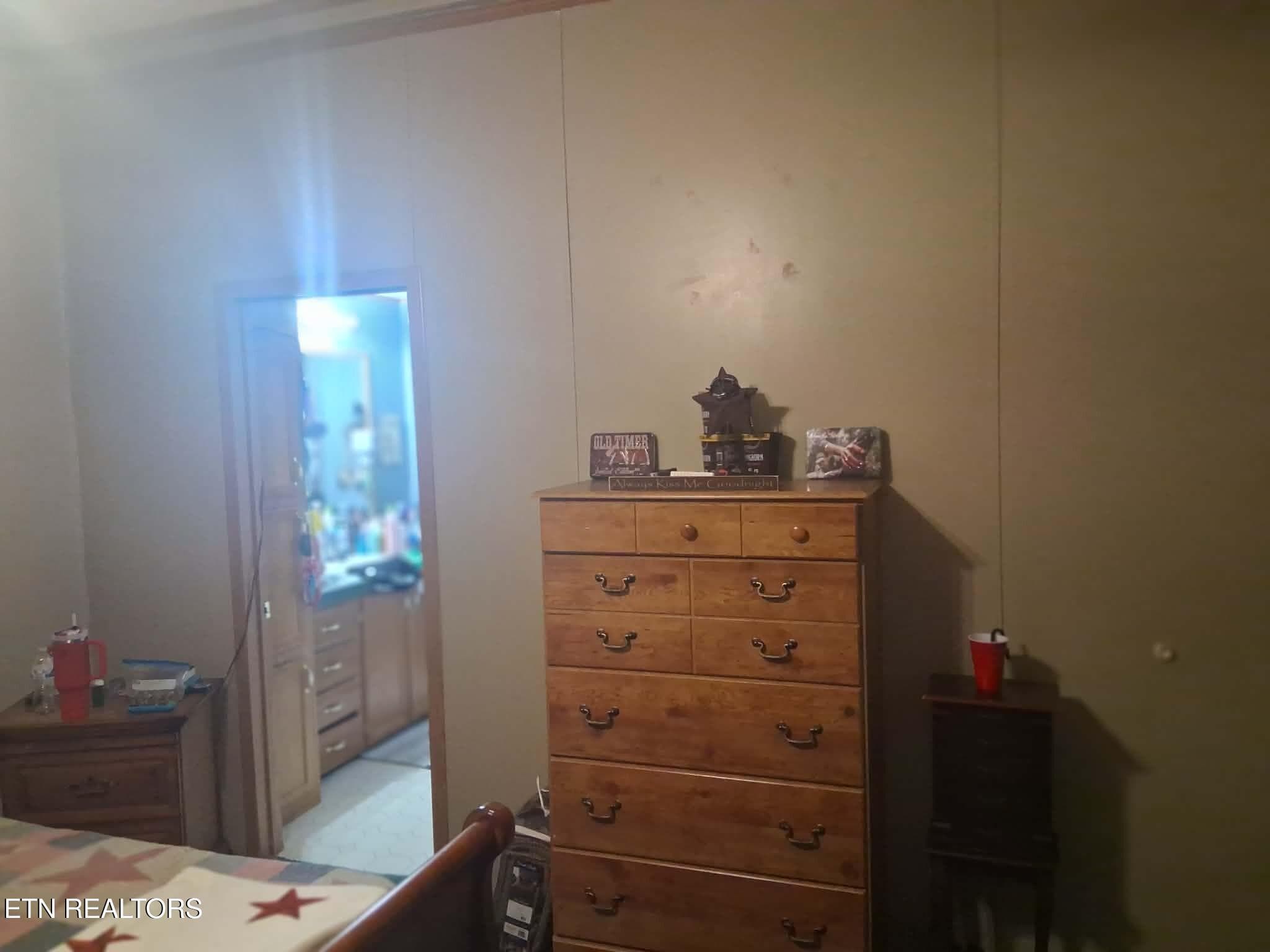 Messenger_creation_DAEB1ADC-4BA7-4CCC-8D - 766 Cowans Mill Rd, Ewing, VA 24248, Ewing