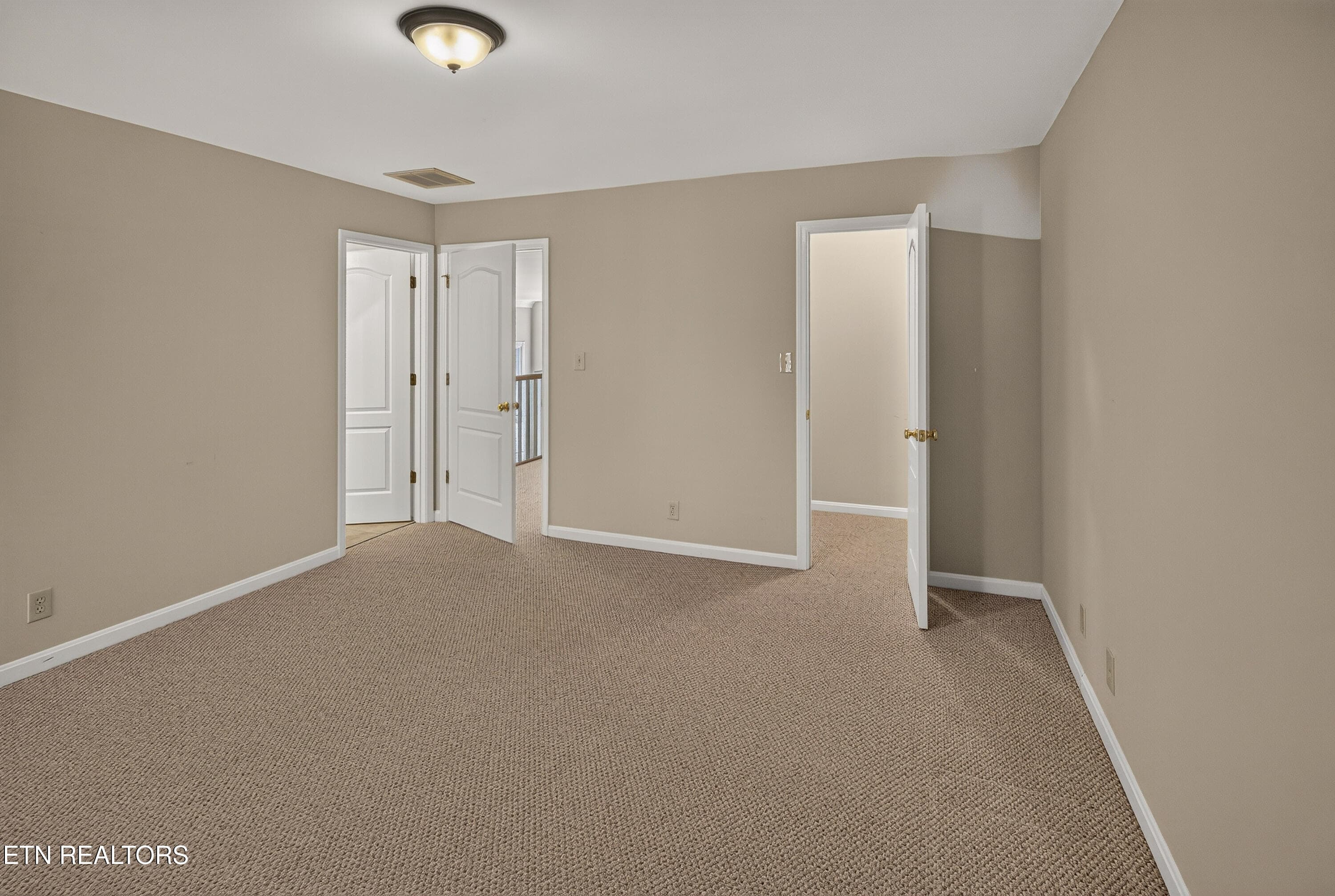 Bedroom #3 upstairs - 2010 Breakers Point, Knoxville, TN 37922, Knoxville