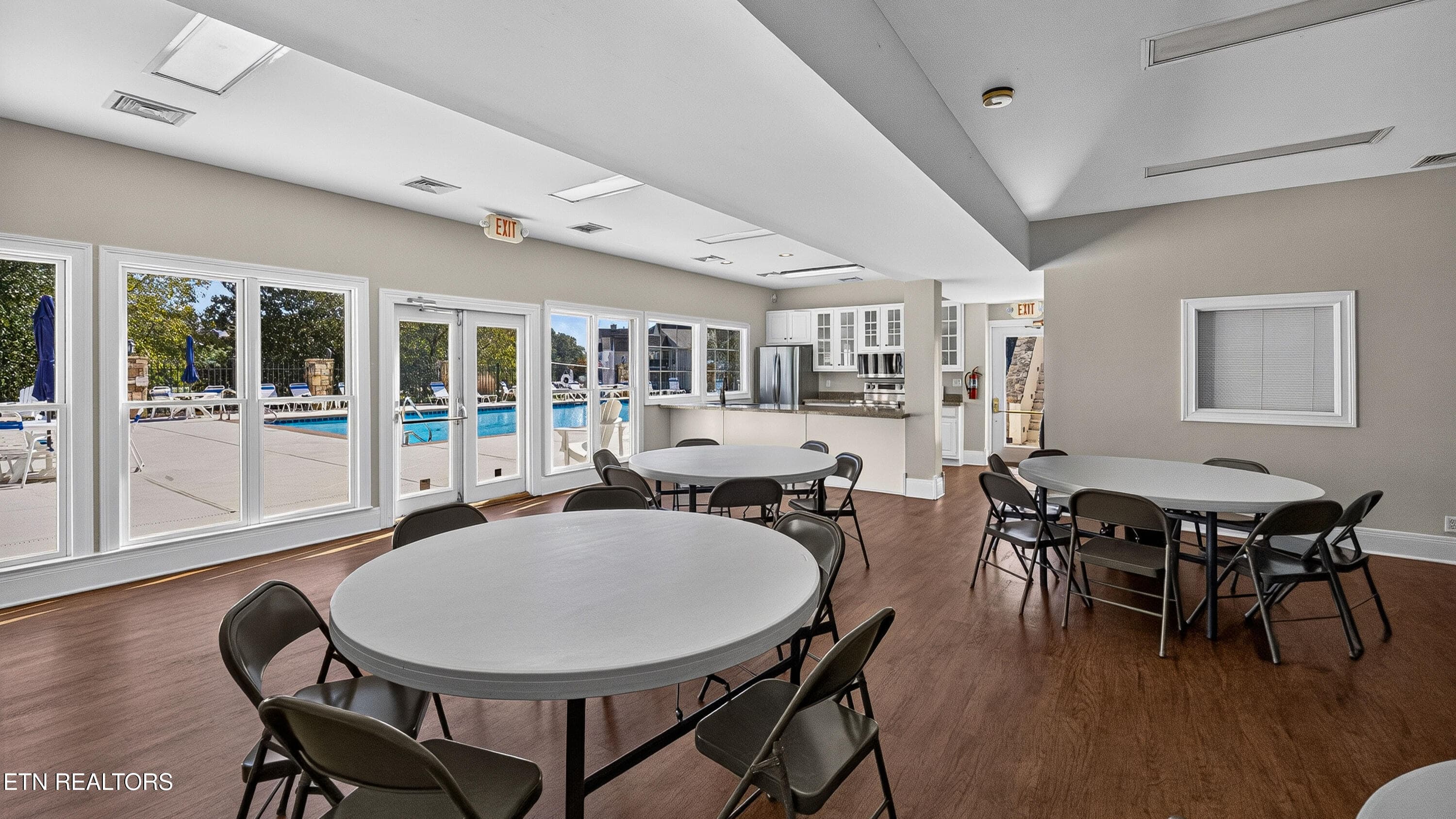 Clubhouse Poolside Level - 2010 Breakers Point, Knoxville, TN 37922, Knoxville