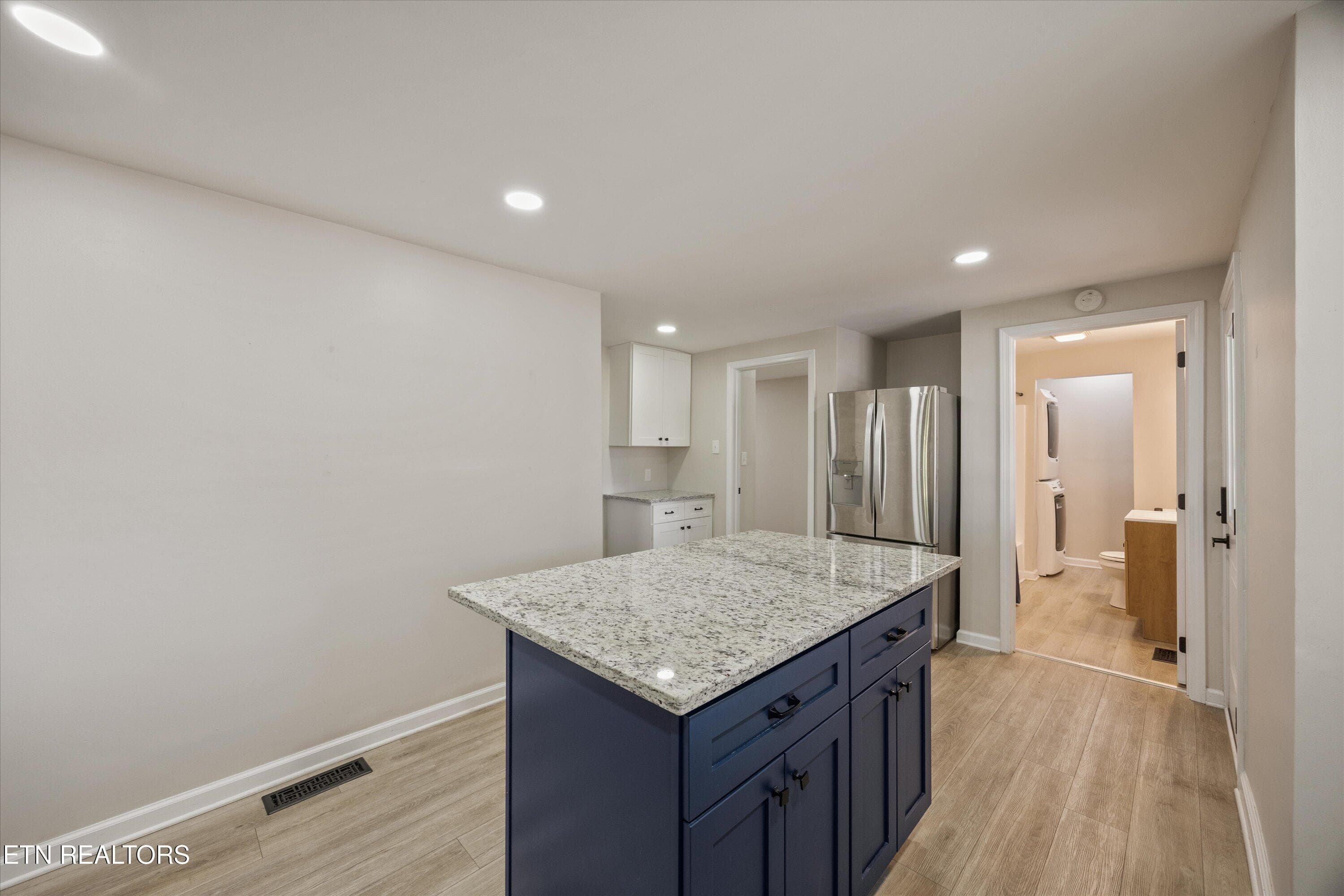 18-226 Buckner Ave SW 11 - 226 Buckner Ave, Knoxville, TN 37920, Knoxville