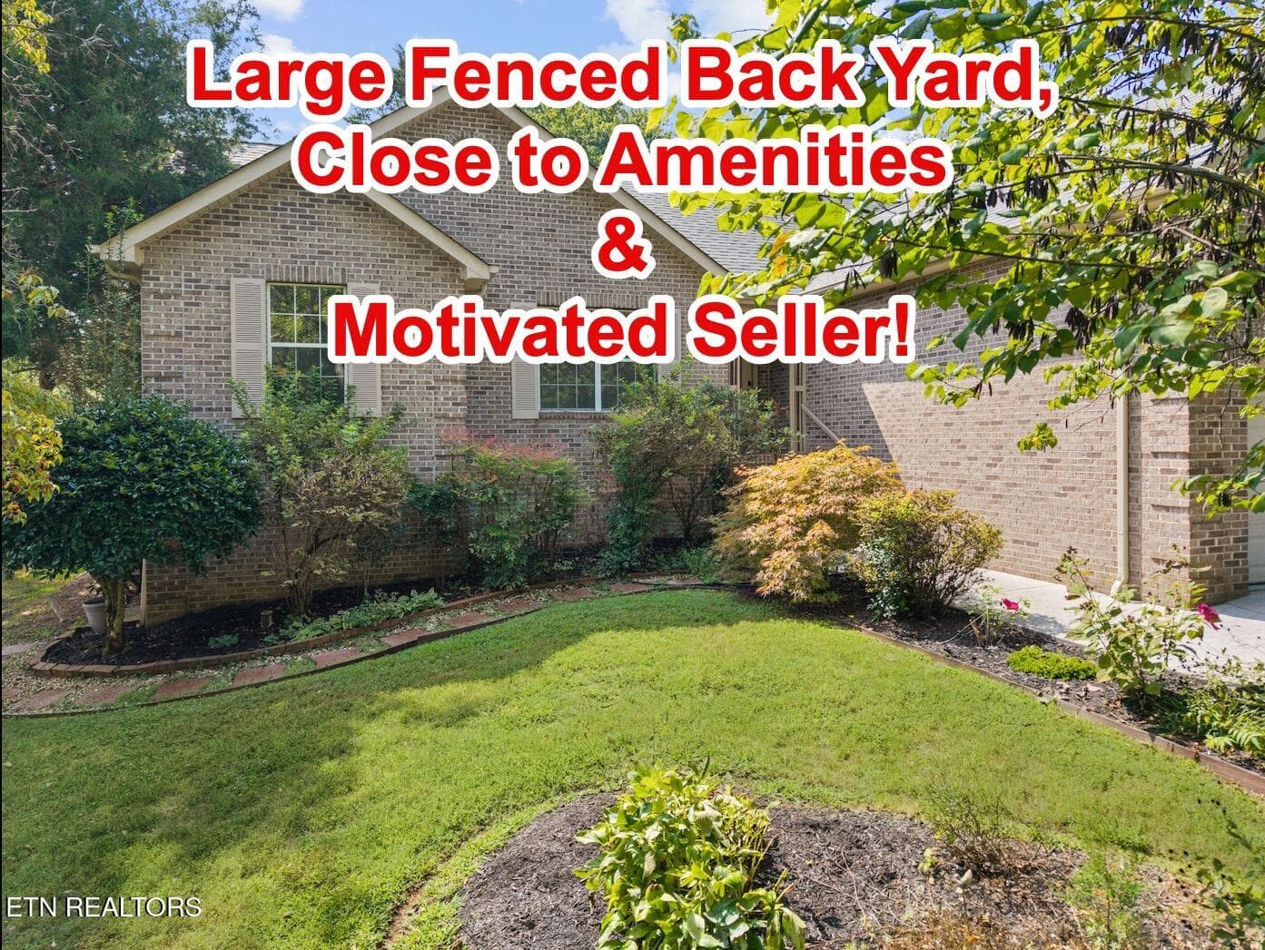 Lg Bk Yd sign - 184 Kawga Way, Loudon, TN 37774