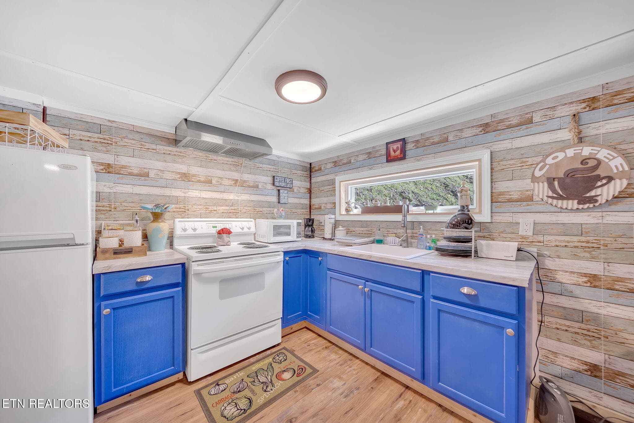 37-dellinger - 4206 Dellinger Hollow Rd, Pigeon Forge, TN 37863, Pigeon Forge