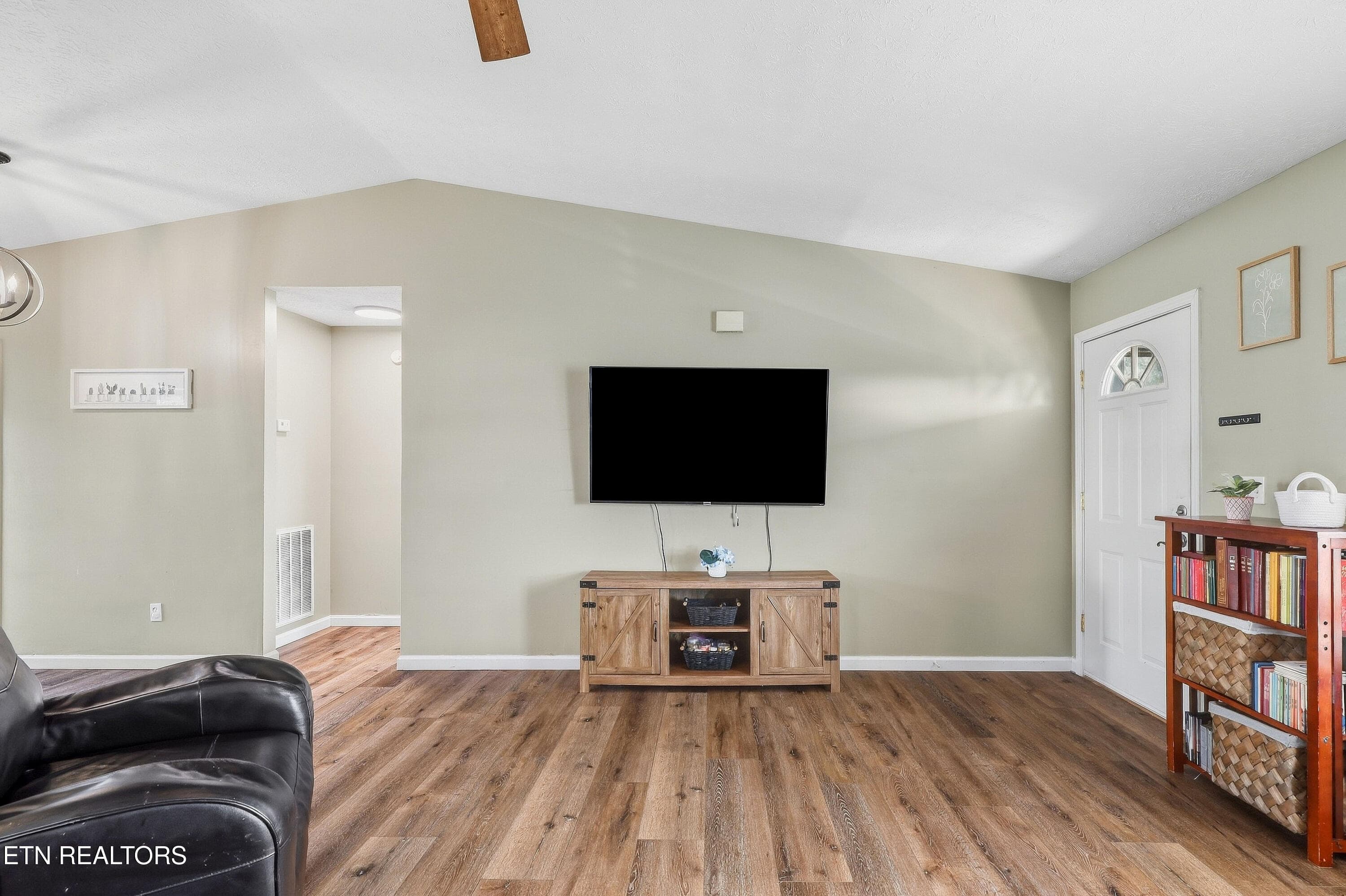 023 - 509 Delores Drive, Dandridge, TN 37725, Dandridge