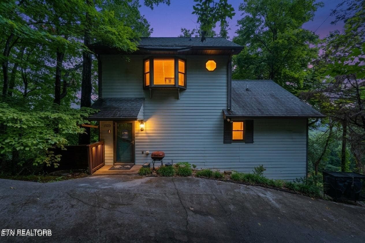 gillespie twilight - 1523 Gillespie Way, Gatlinburg, TN 37738, Gatlinburg