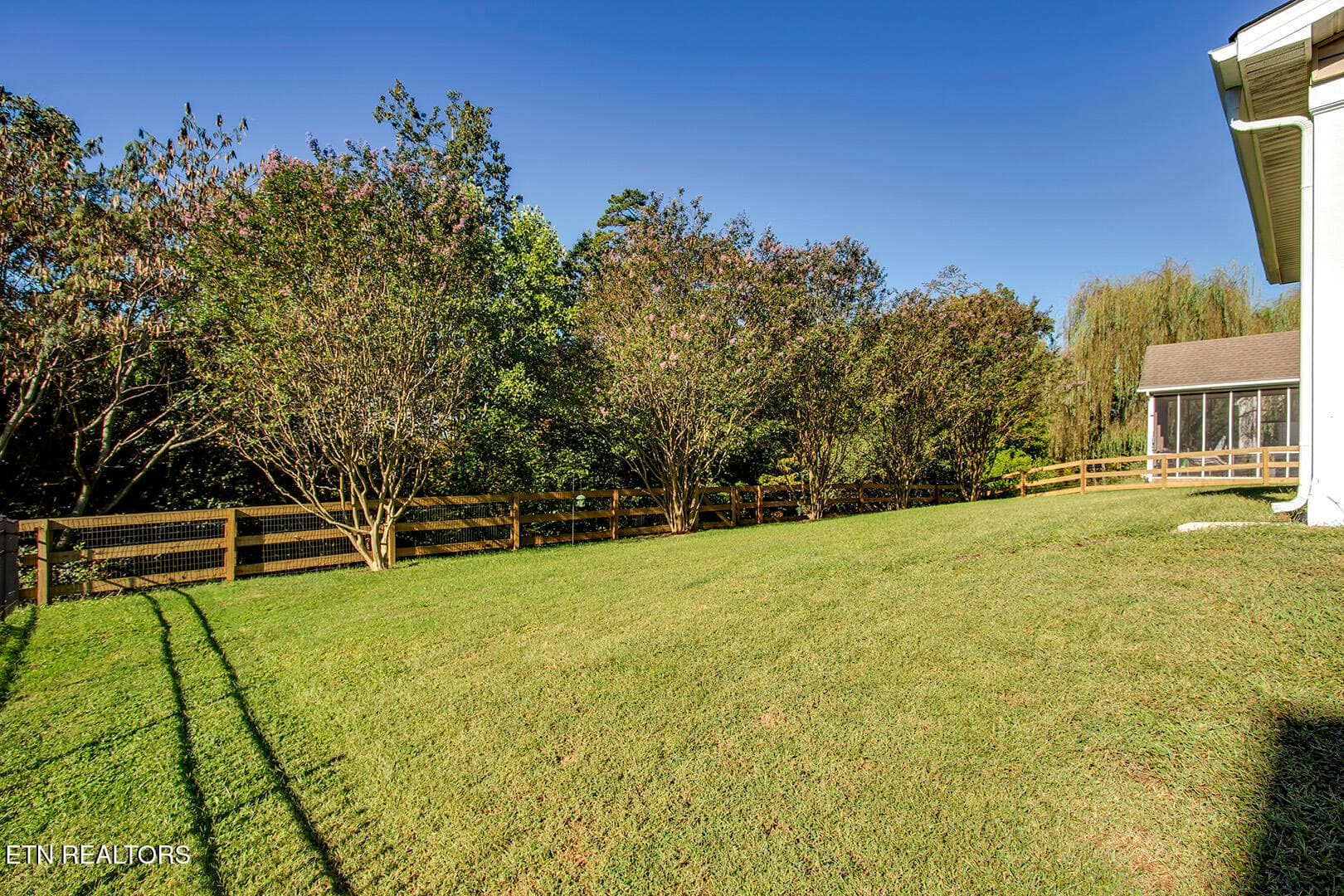56_TimberGreenLane_2906_FencedBackyard02 - 2906 Timber Green Lane, Knoxville, TN 37921, Knoxville
