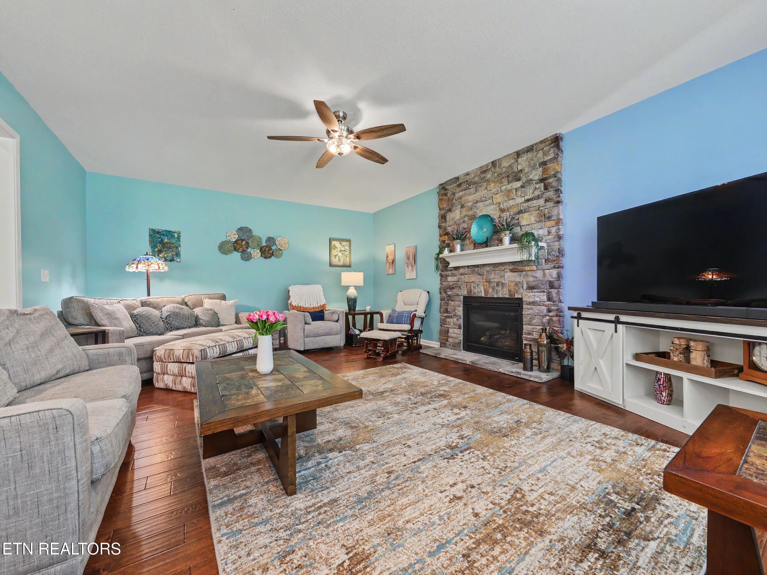 living area 3 - 12507 Cotton Blossom Lane, Knoxville, TN 37934, Knoxville