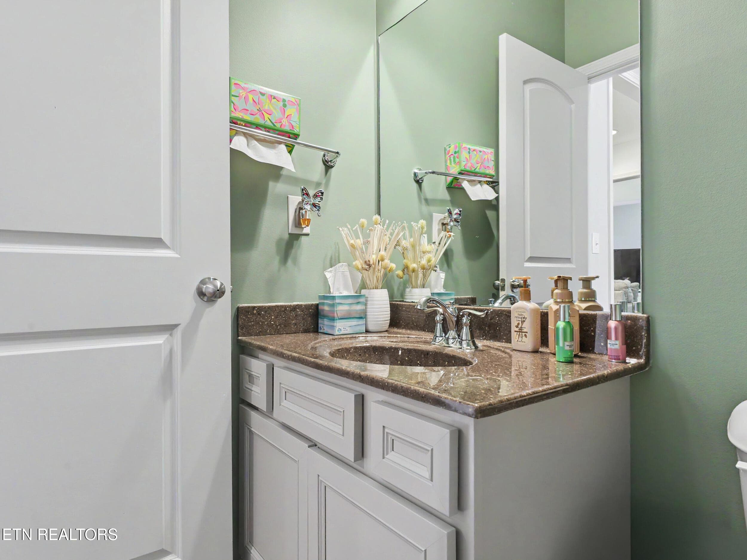 lower half bath - 12507 Cotton Blossom Lane, Knoxville, TN 37934, Knoxville