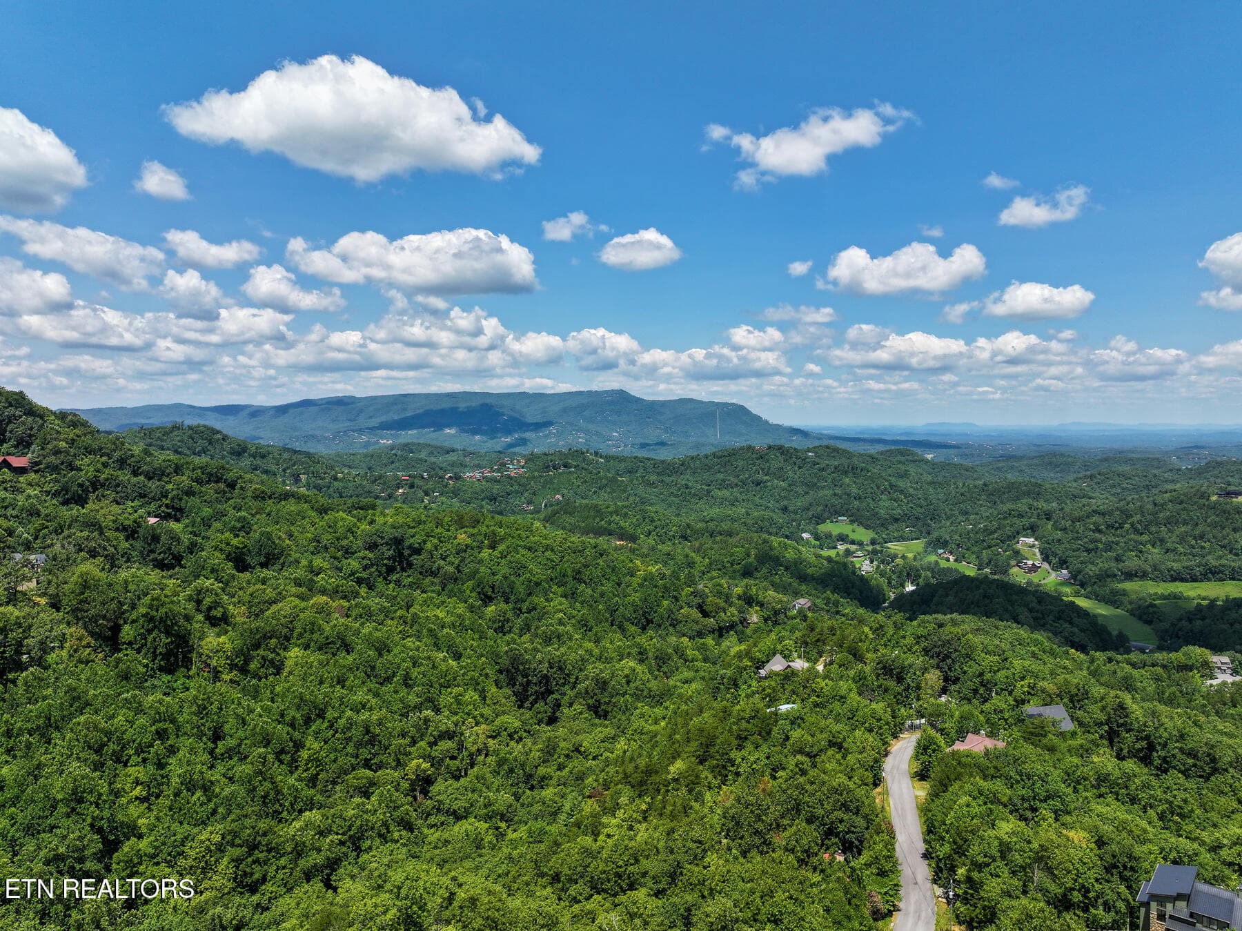 Misty_Shadows-0002 - Misty Shadows Drive, Sevierville, TN 37862, Sevierville