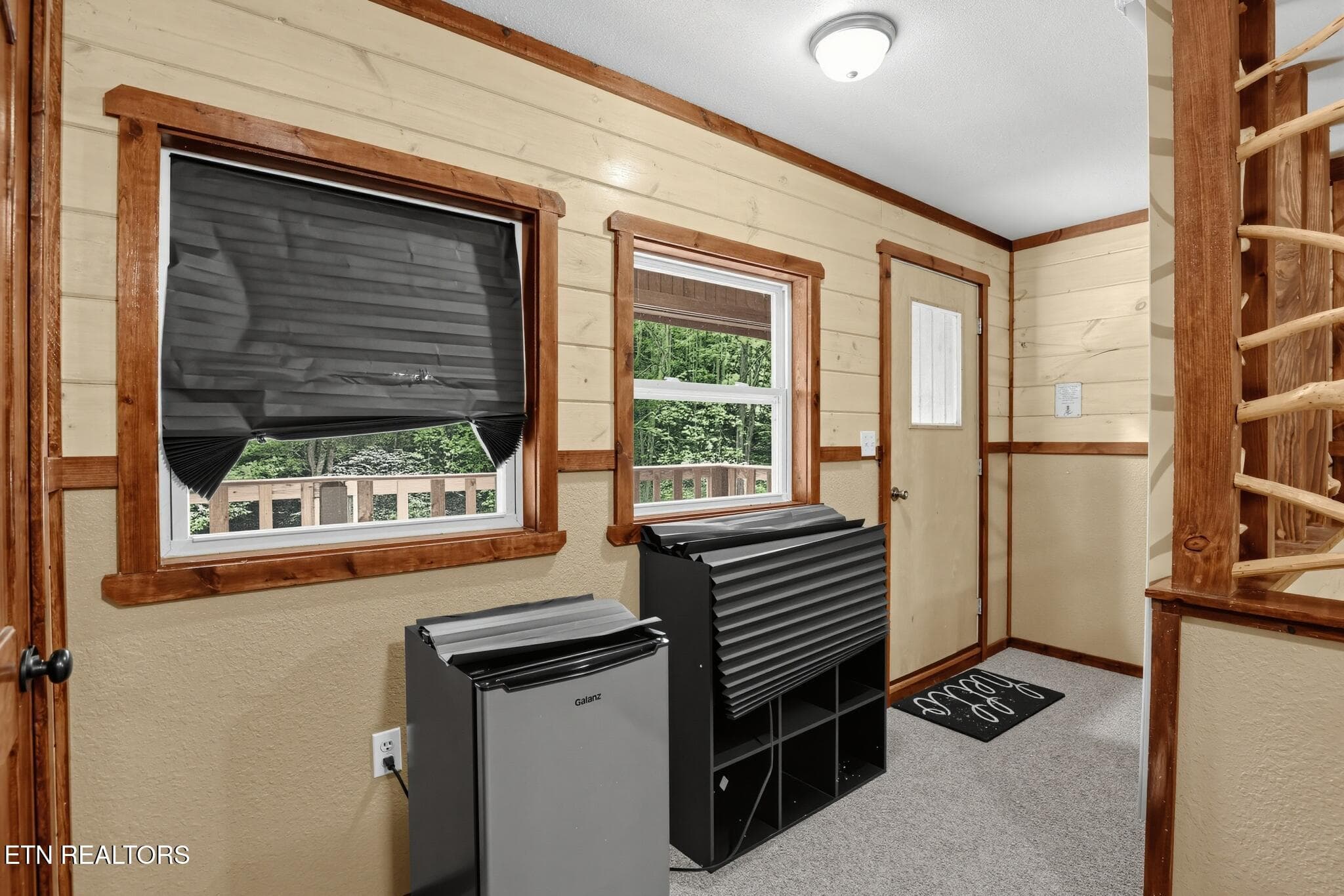 26_100_Gate_Hollow_Private_Rd-Foyer-9324 - 100 Gate Hollow Private Rd, Mountain City, TN 37683, Mountain City