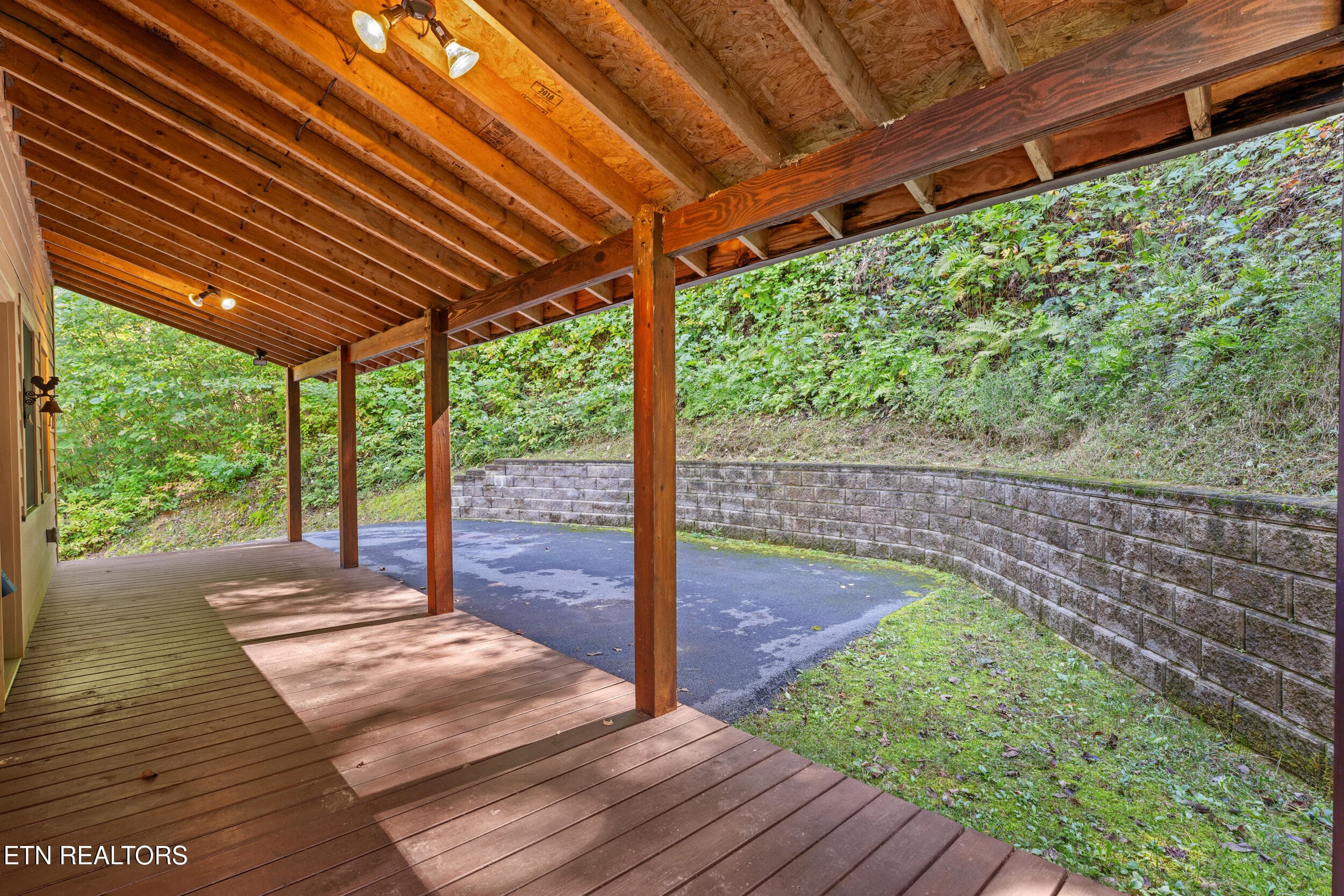 2422 breezy ridge dr-10 - 3748 Ginseng Way, Sevierville, TN 37862, Sevierville