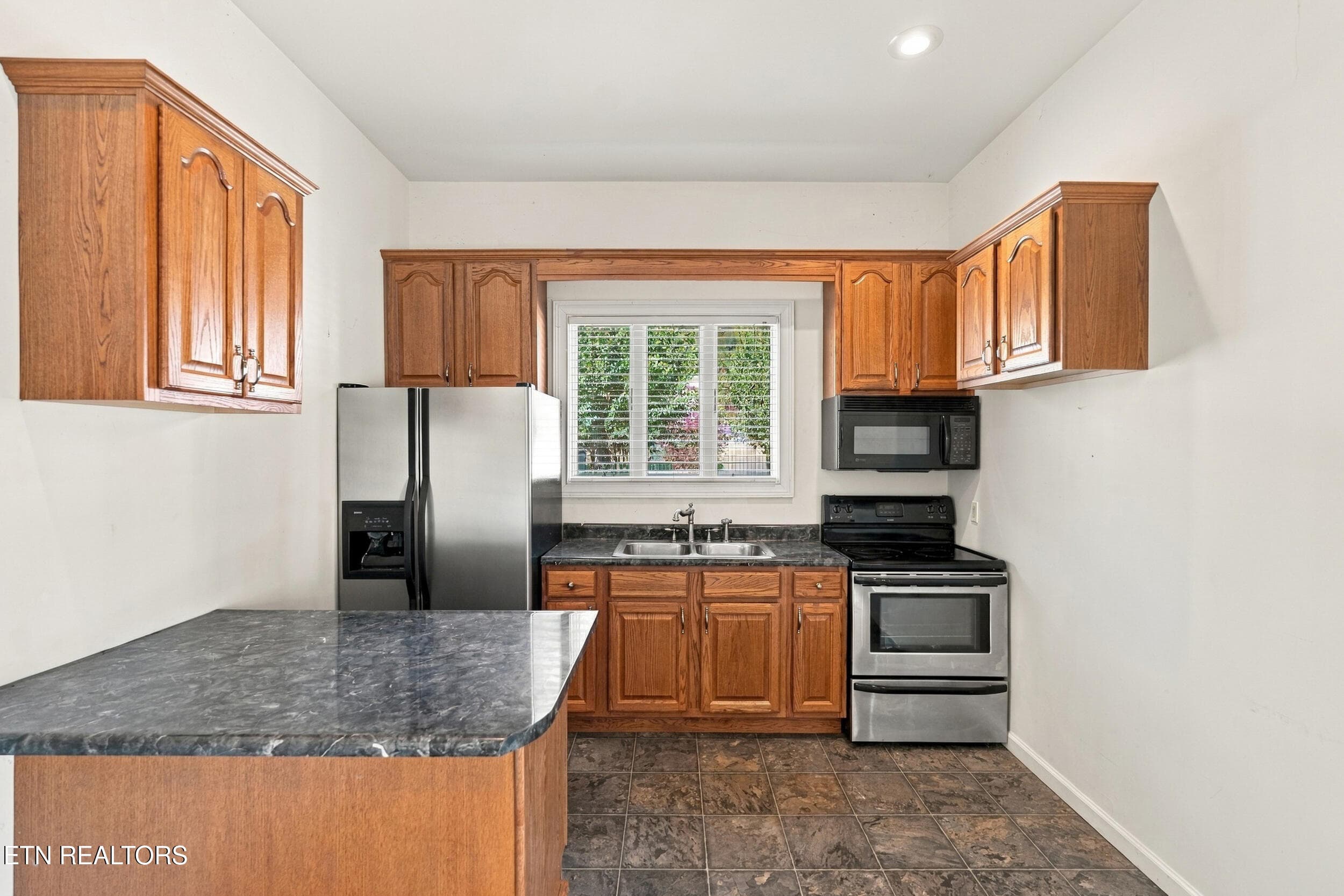62_40 cr-1231s-03 - 40 Hendrickson Pass, Harlan, KY 40831