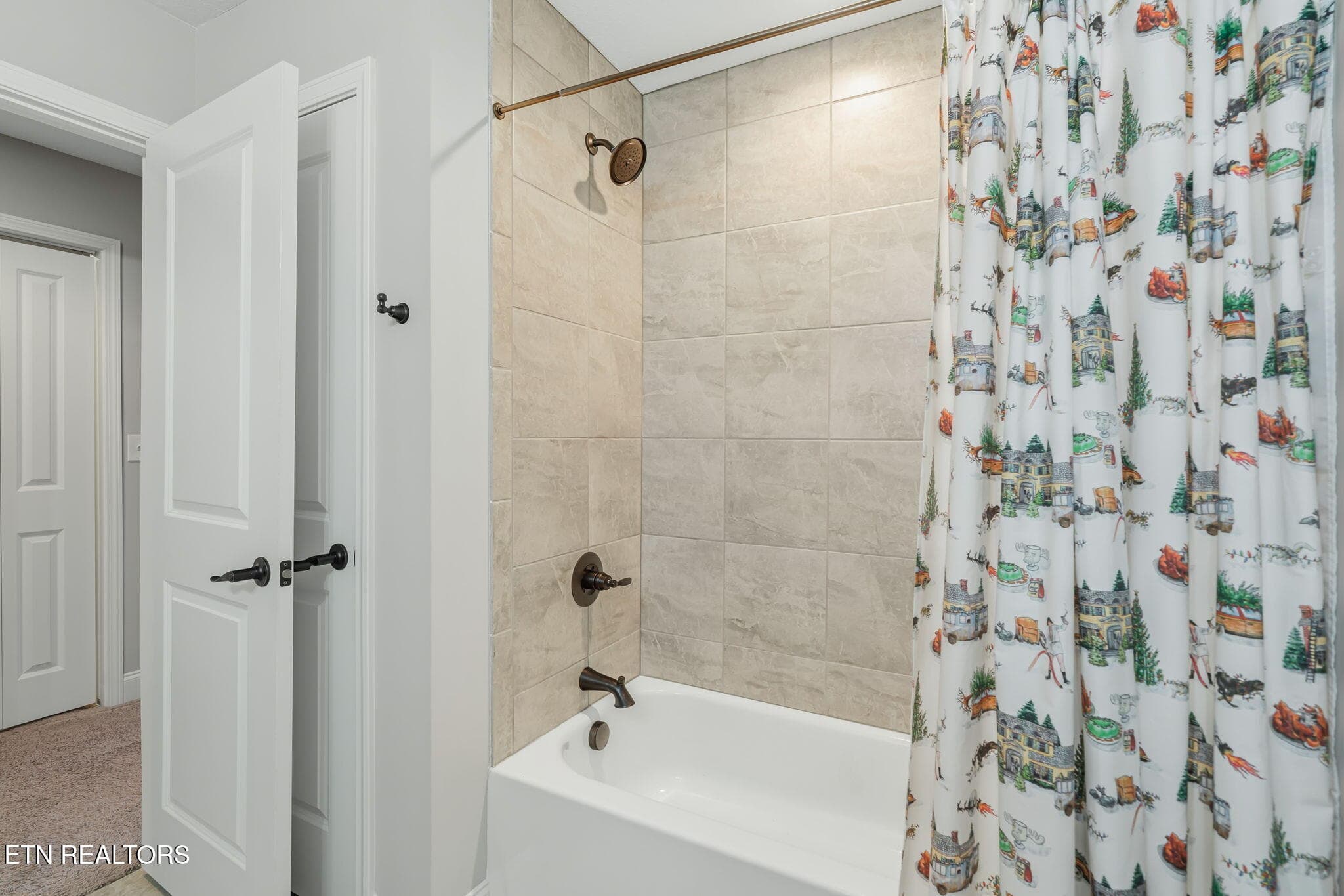 50-web-or-mls-128 Pineberry East-55 - 128 Pineberry East Rd, Oak Ridge, TN 37830, Oak Ridge
