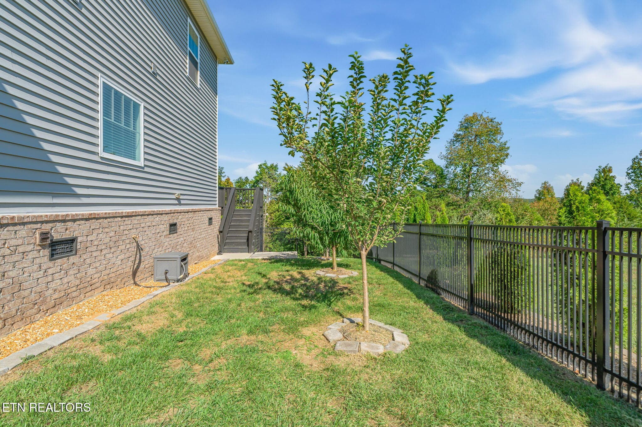 64-web-or-mls-128 Pineberry East-76 - 128 Pineberry East Rd, Oak Ridge, TN 37830, Oak Ridge