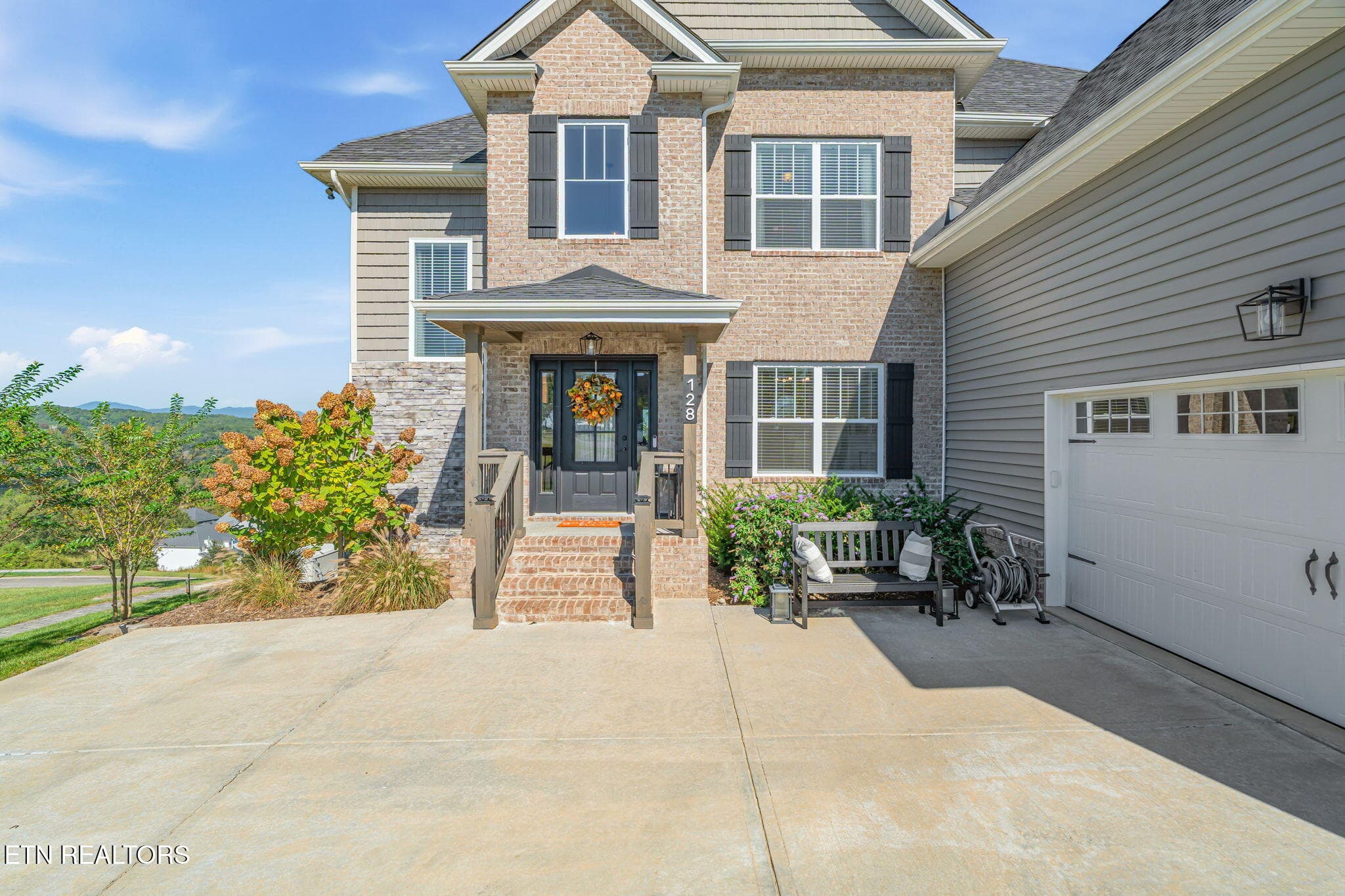 5-web-or-mls-128 Pineberry East-62 - 128 Pineberry East Rd, Oak Ridge, TN 37830, Oak Ridge