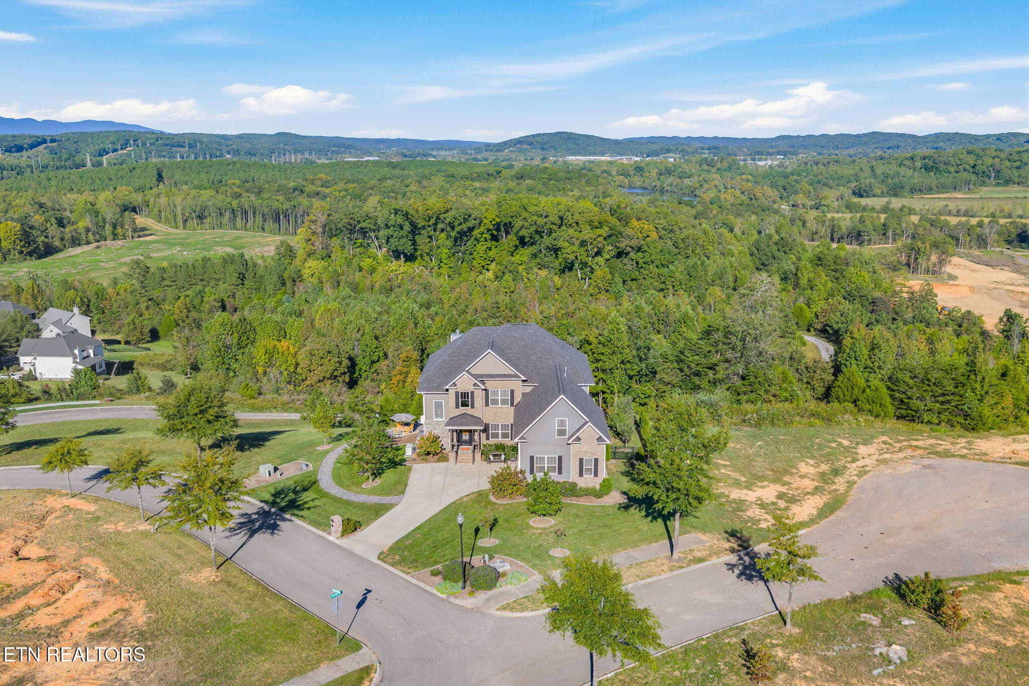 67-web-or-mls-128 Pineberry East-3 - 128 Pineberry East Rd, Oak Ridge, TN 37830, Oak Ridge