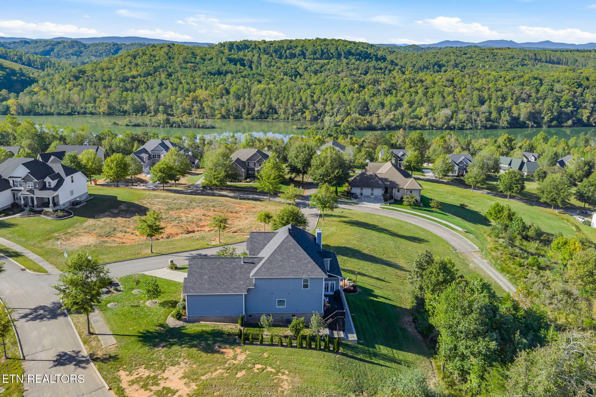 71-web-or-mls-128 Pineberry East-7 - 128 Pineberry East Rd, Oak Ridge, TN 37830, Oak Ridge