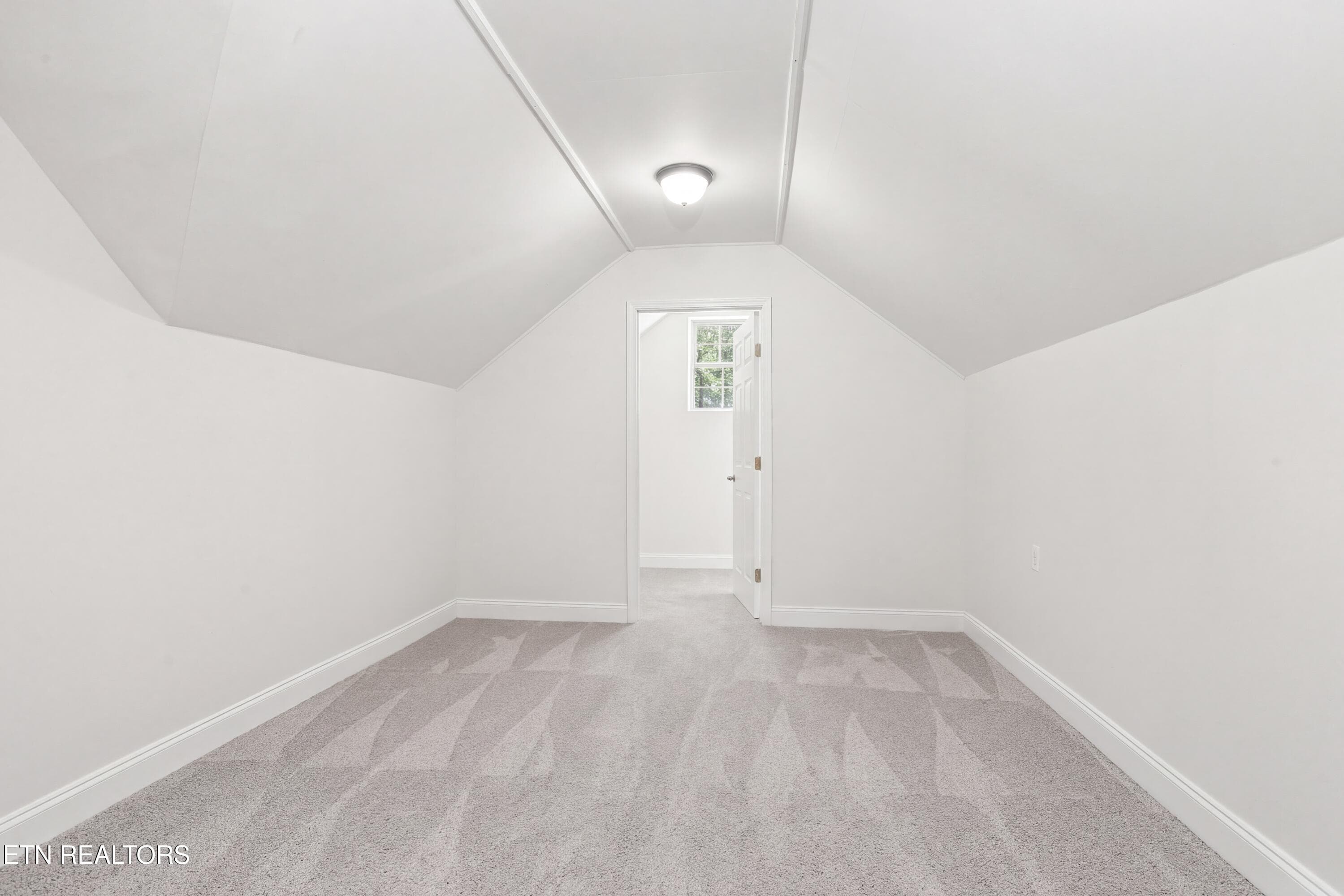 020-4ad83c78-6abd-43ad-a66f-c5685e652f61 - 5608 Chapman Hwy, Knoxville, TN 37920, Knoxville