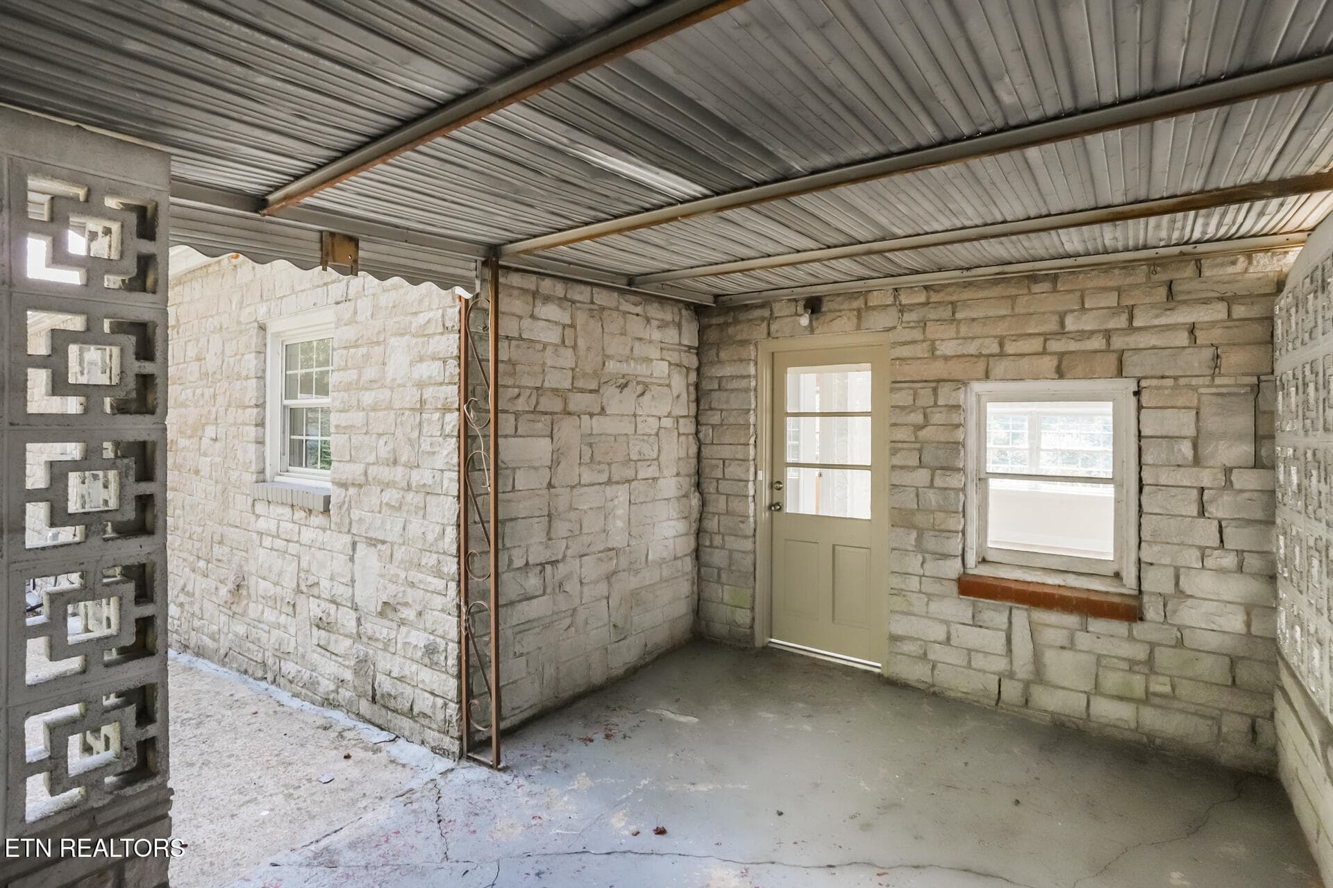 026-131c0773-1293-534b-88d4-1e6118f88d48 - 5608 Chapman Hwy, Knoxville, TN 37920, Knoxville