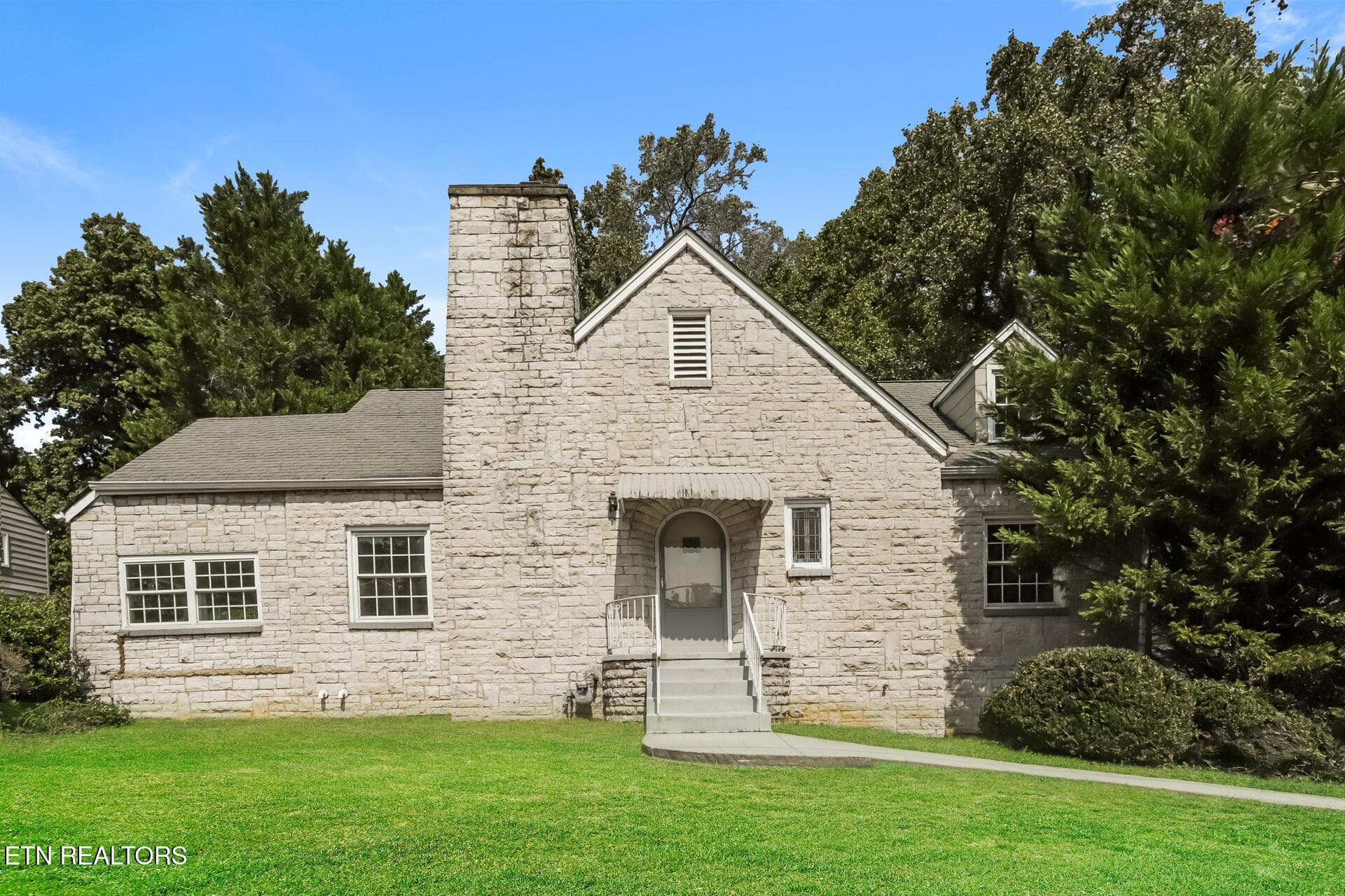 027-f4a58ba5-a369-502f-9edd-b7656b733125 - 5608 Chapman Hwy, Knoxville, TN 37920, Knoxville