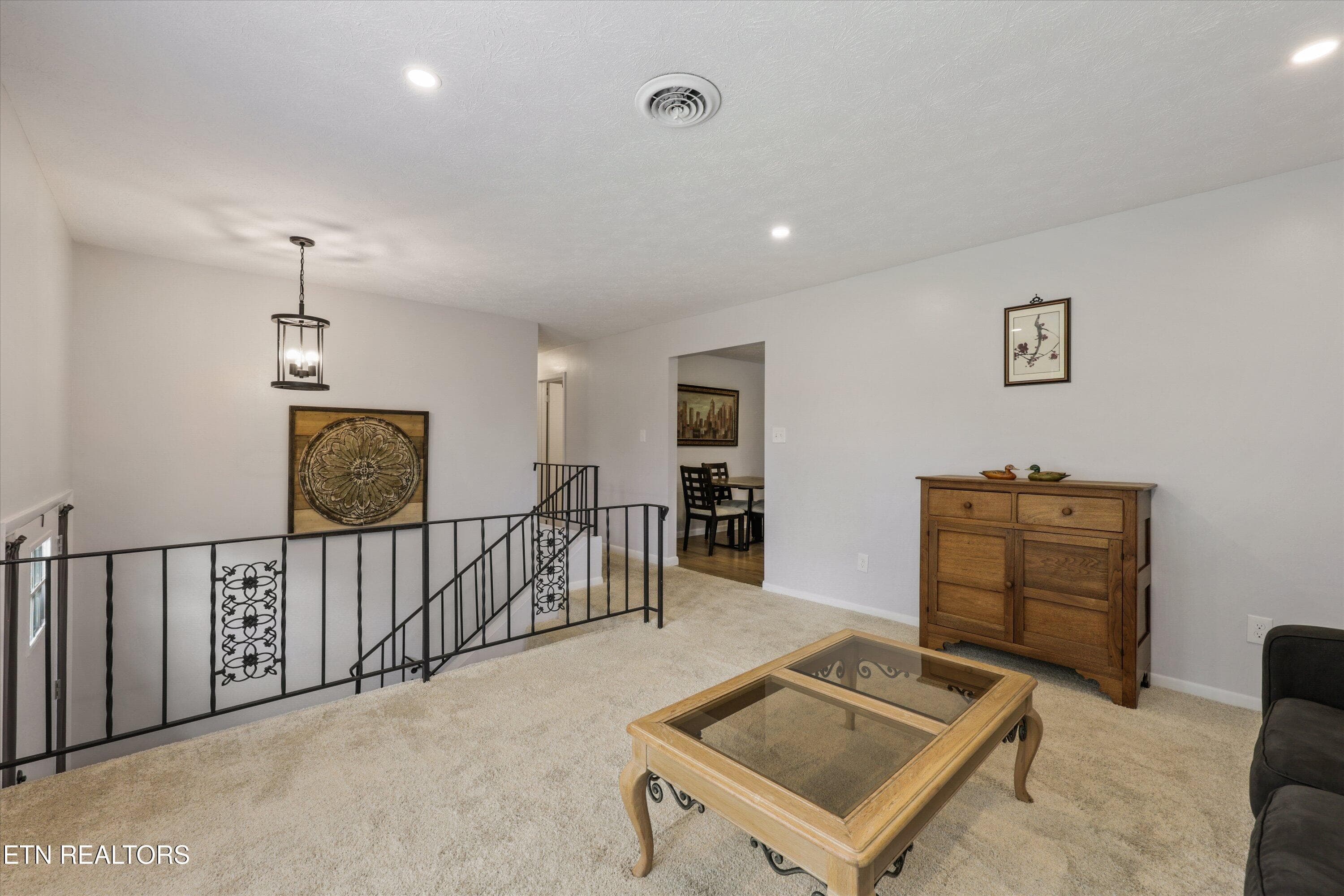 Living Area - 5524 Carter Rd, Knoxville, TN 37918, Knoxville
