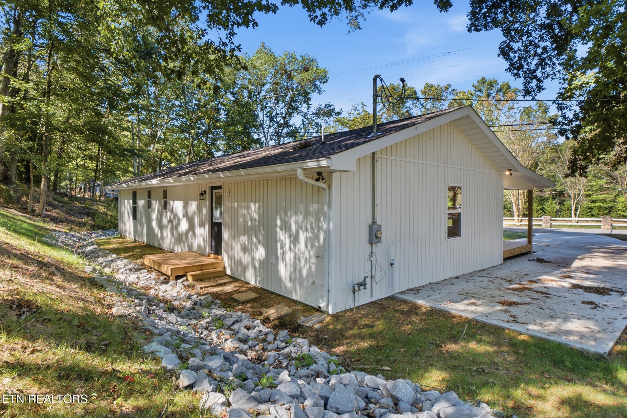 003_dh100289 - 2204 Glengerrie Drive, Soddy-Daisy, TN 37379
