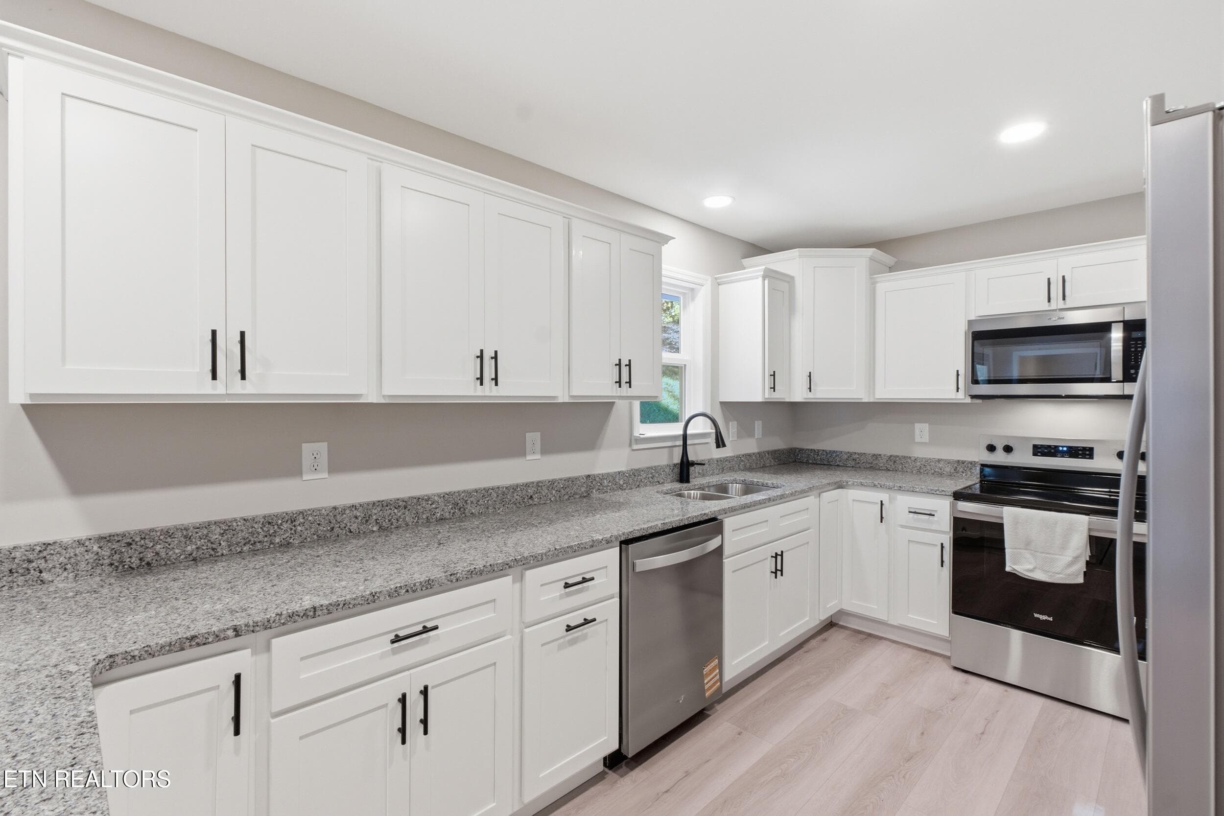 012_dh100134 - 2204 Glengerrie Drive, Soddy-Daisy, TN 37379